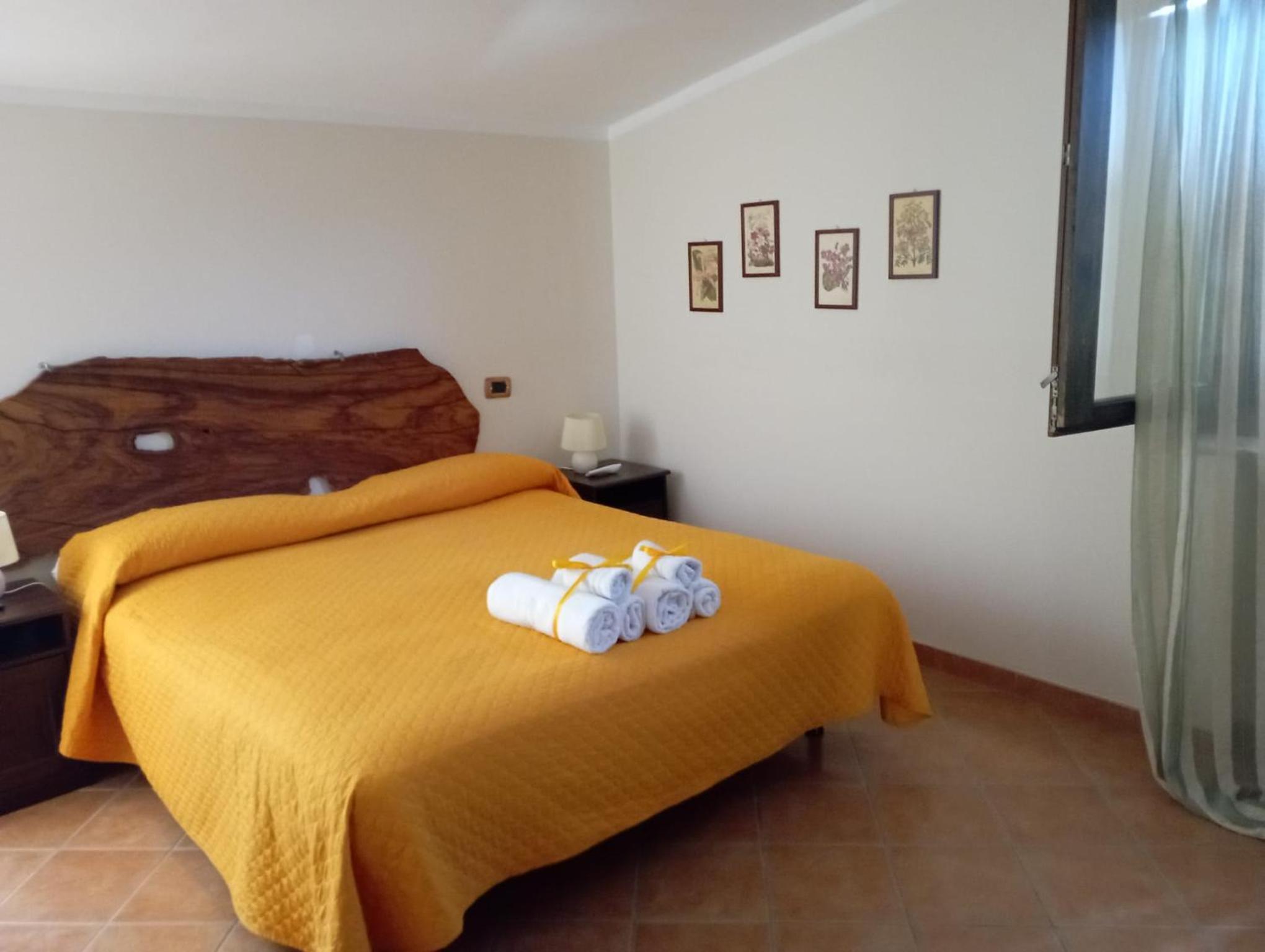 Basic Triple Room photo 1
