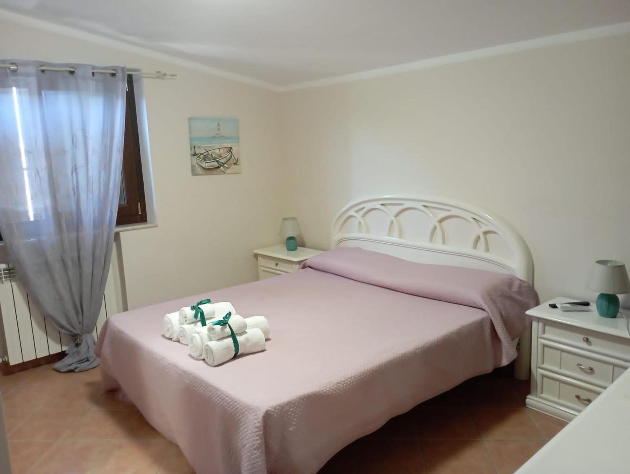 Large Double Room photo 1