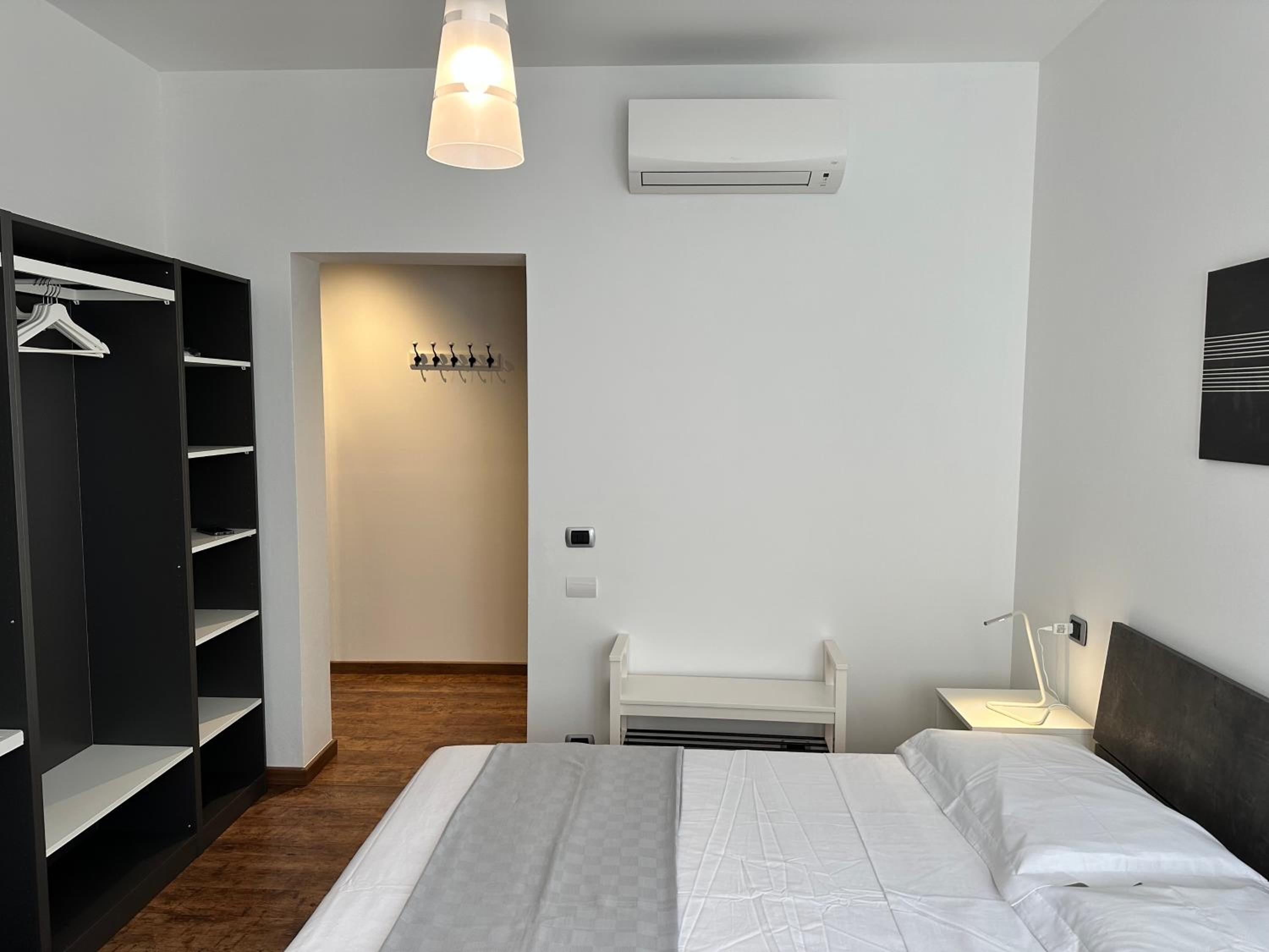 Deluxe Double or Twin Room with Spa Bath photo 3