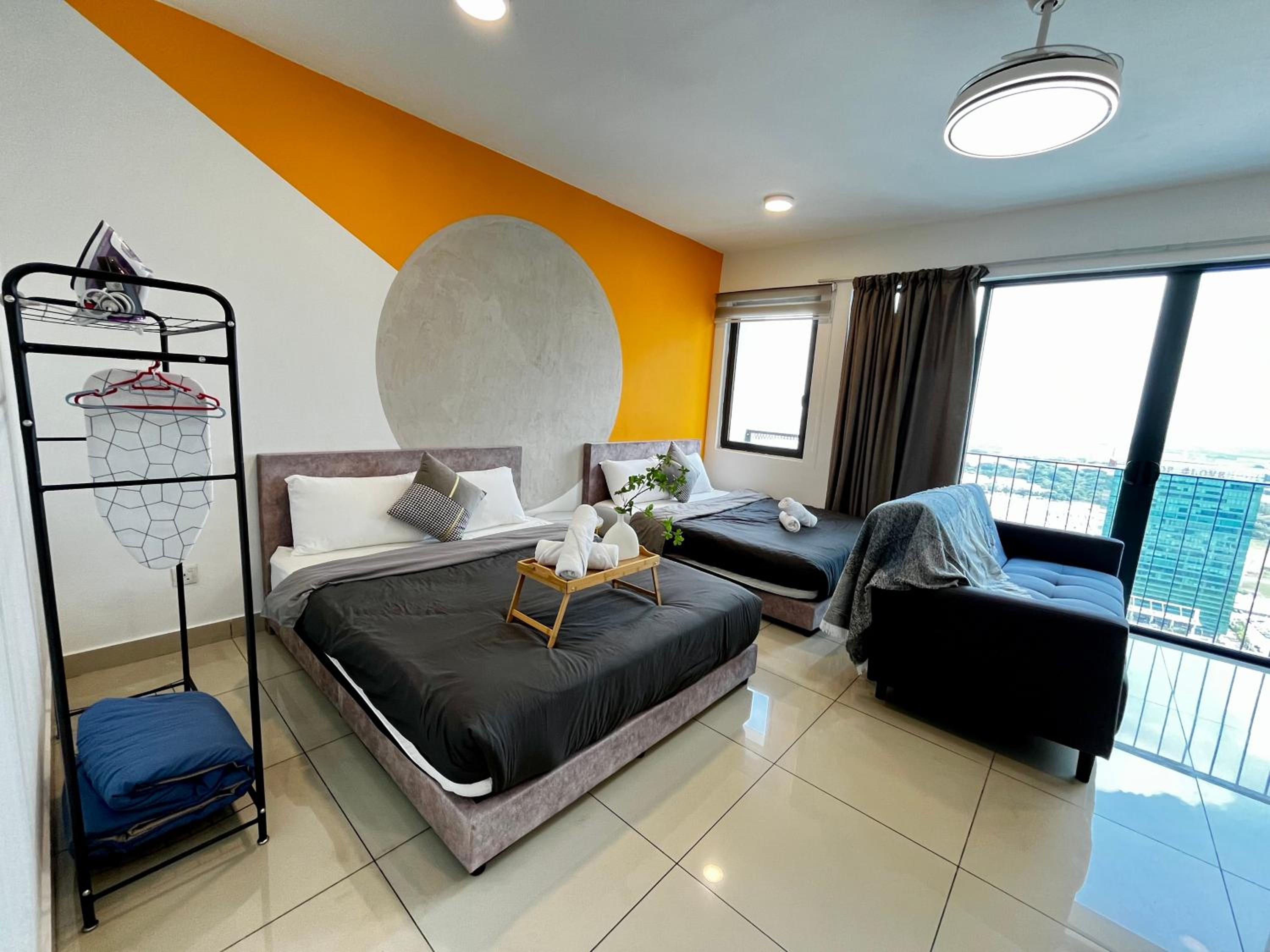 Queen Room with Two Queen Beds photo 3