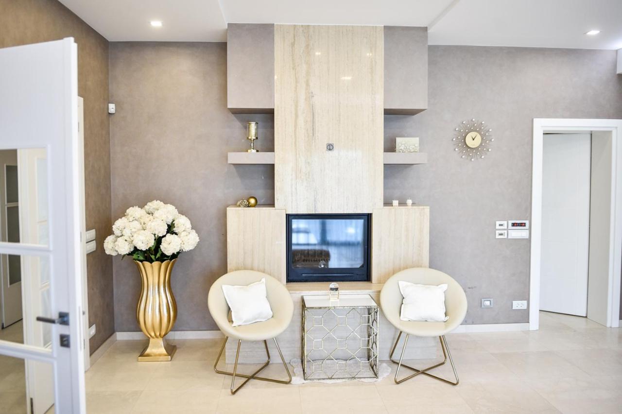 Villa photo 3