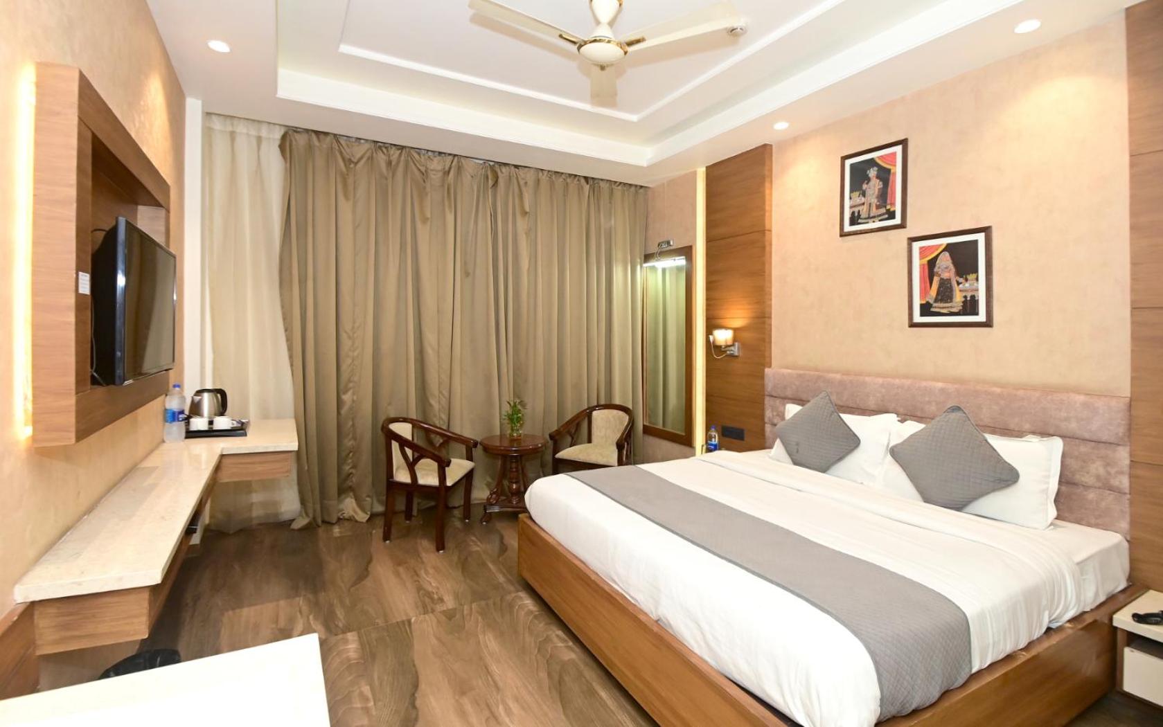 Deluxe Room - Photo 3