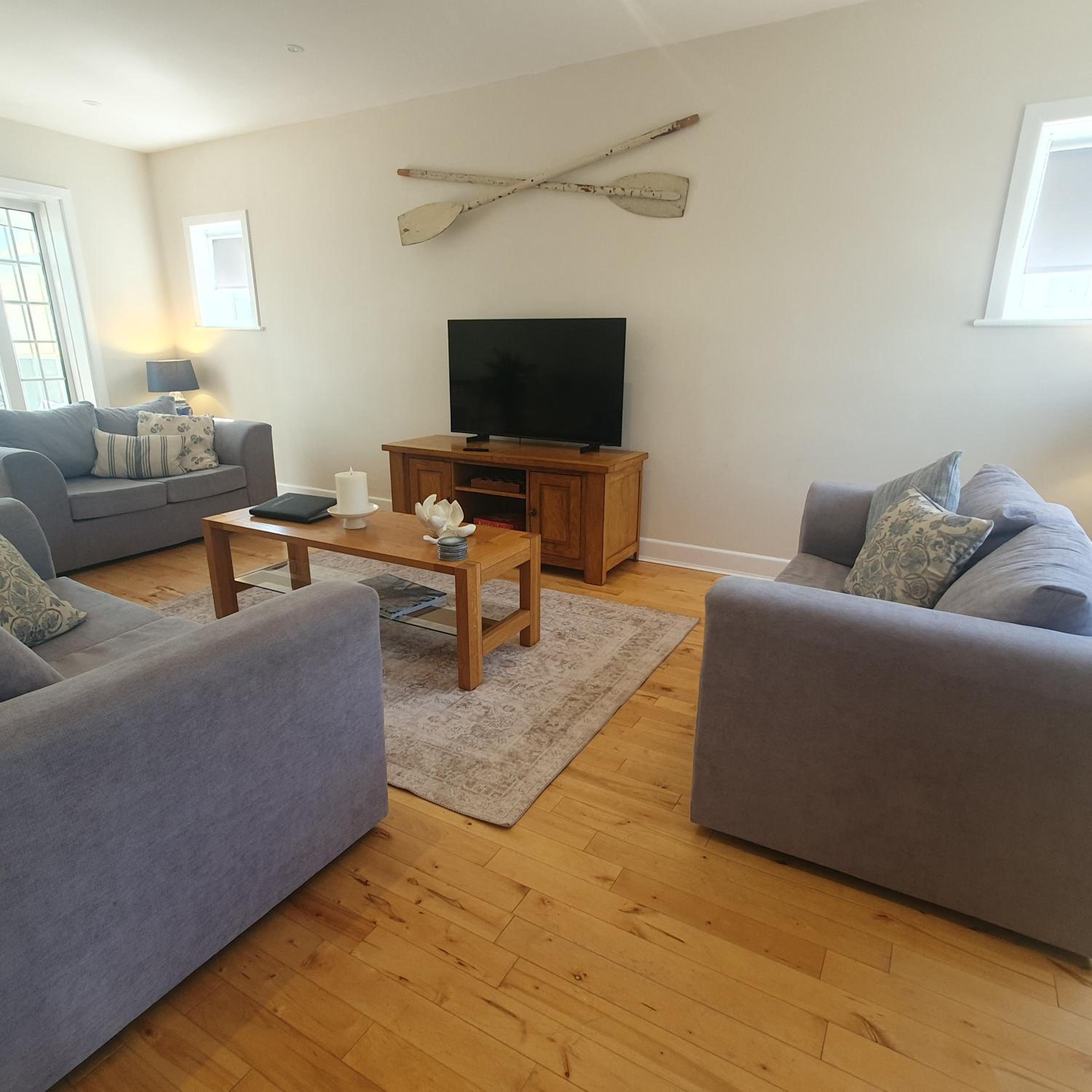 Four-Bedroom House photo 1