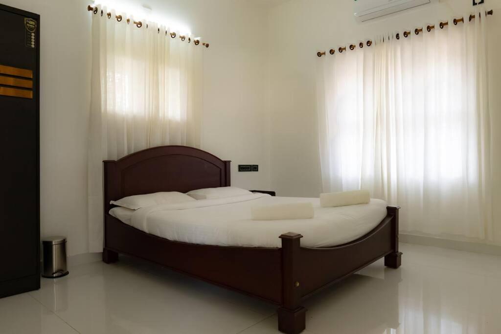 One-Bedroom House photo 1