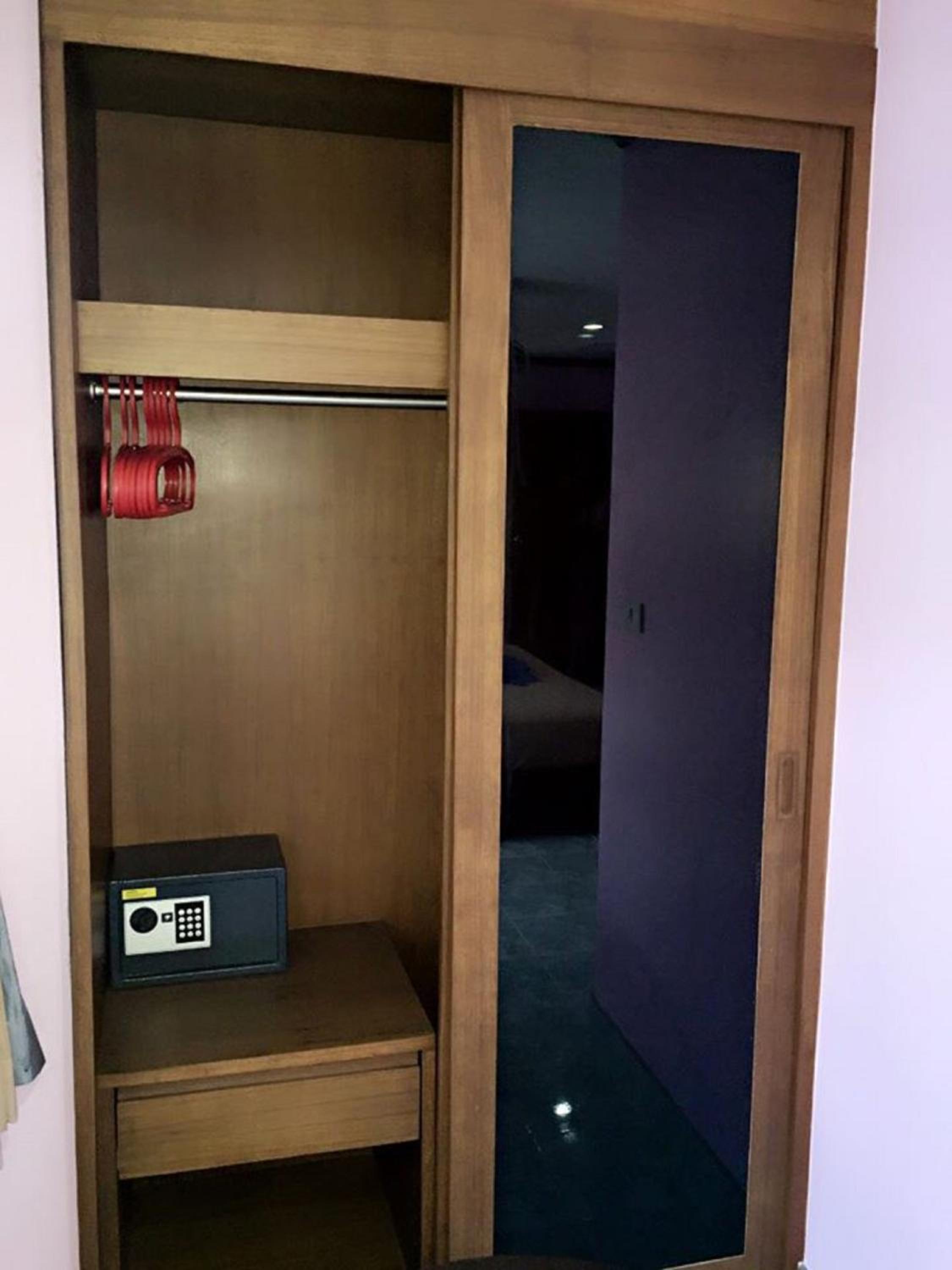 Standard Double Room - Photo 13