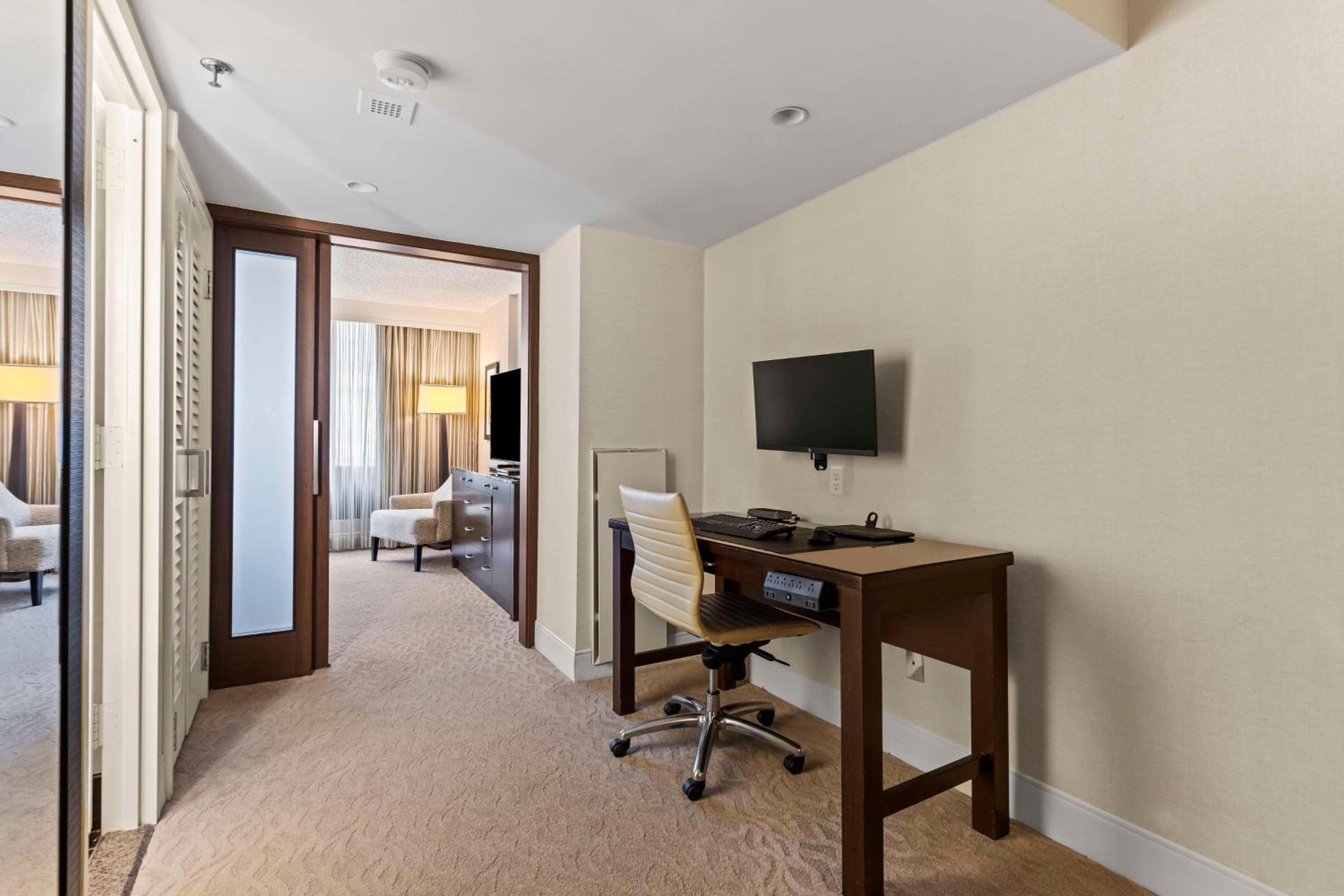 One-Bedroom Suite with One King Bed, Sofa Bed and Two Work Areas - Photo 1