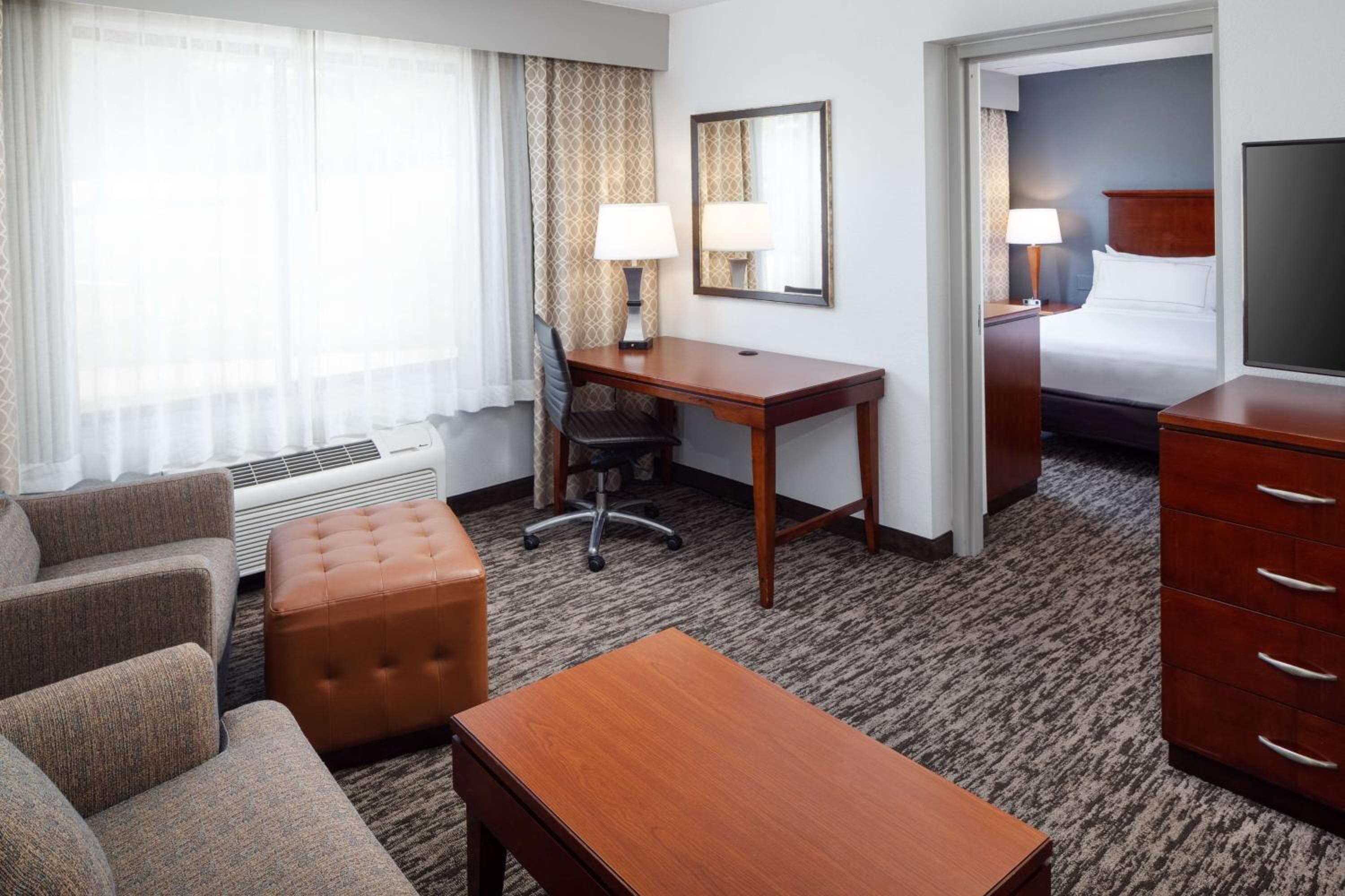 Two-Room King Suite with Sofa Bed - Photo 4