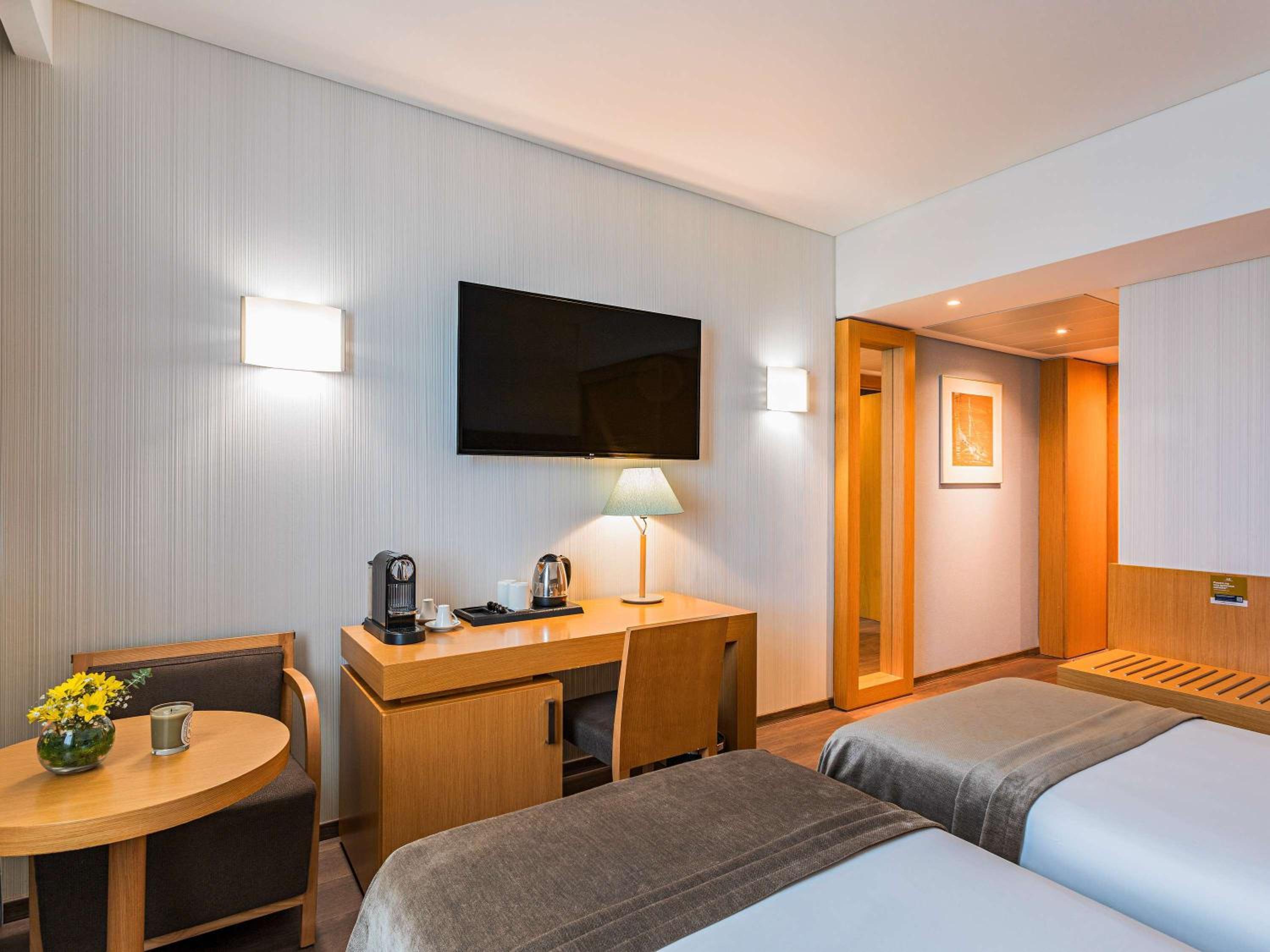 Privilege Twin Room - Photo 7