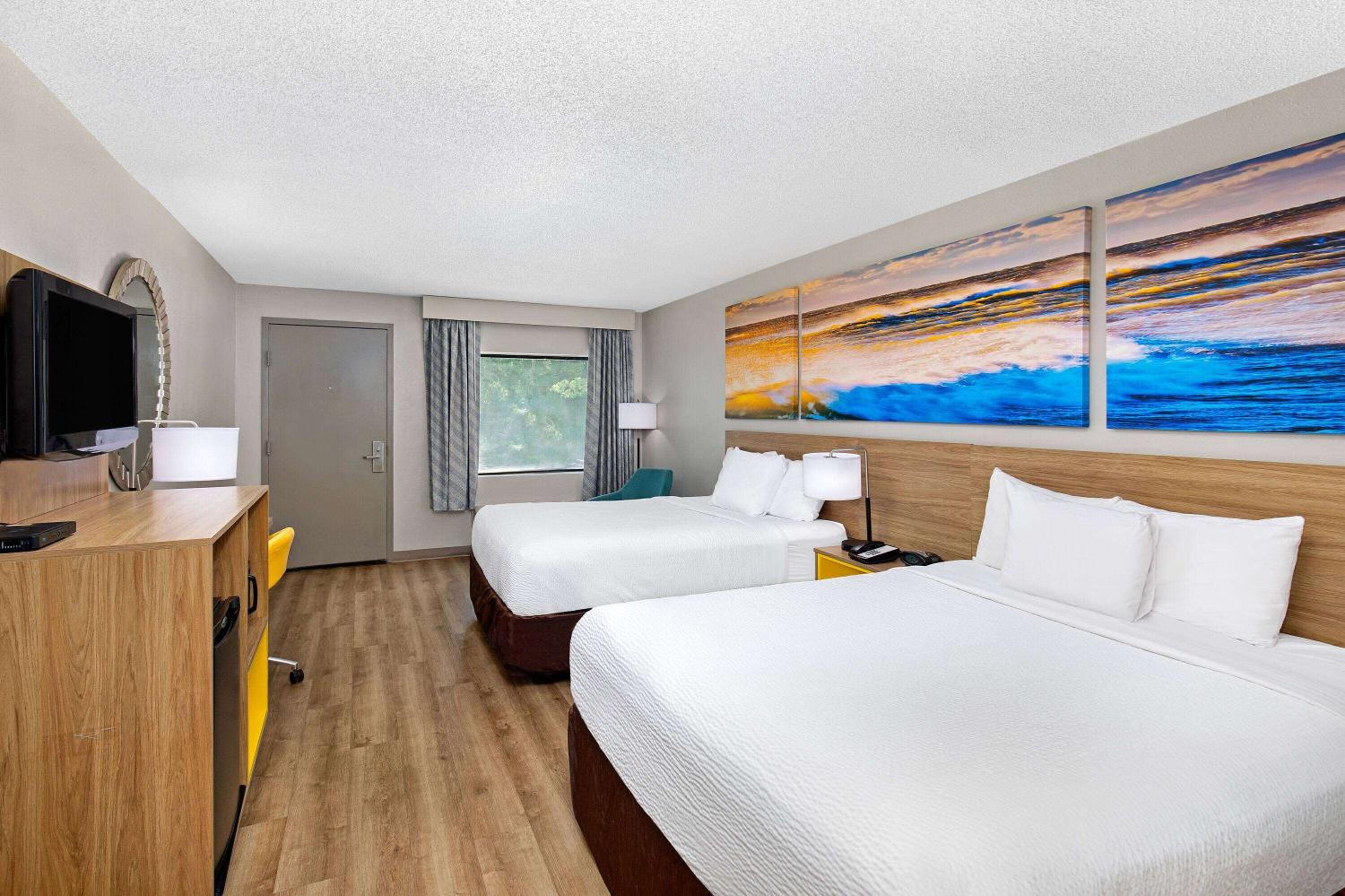 2 Queen Bed, Second Floor, Non-Smoking - Photo 1