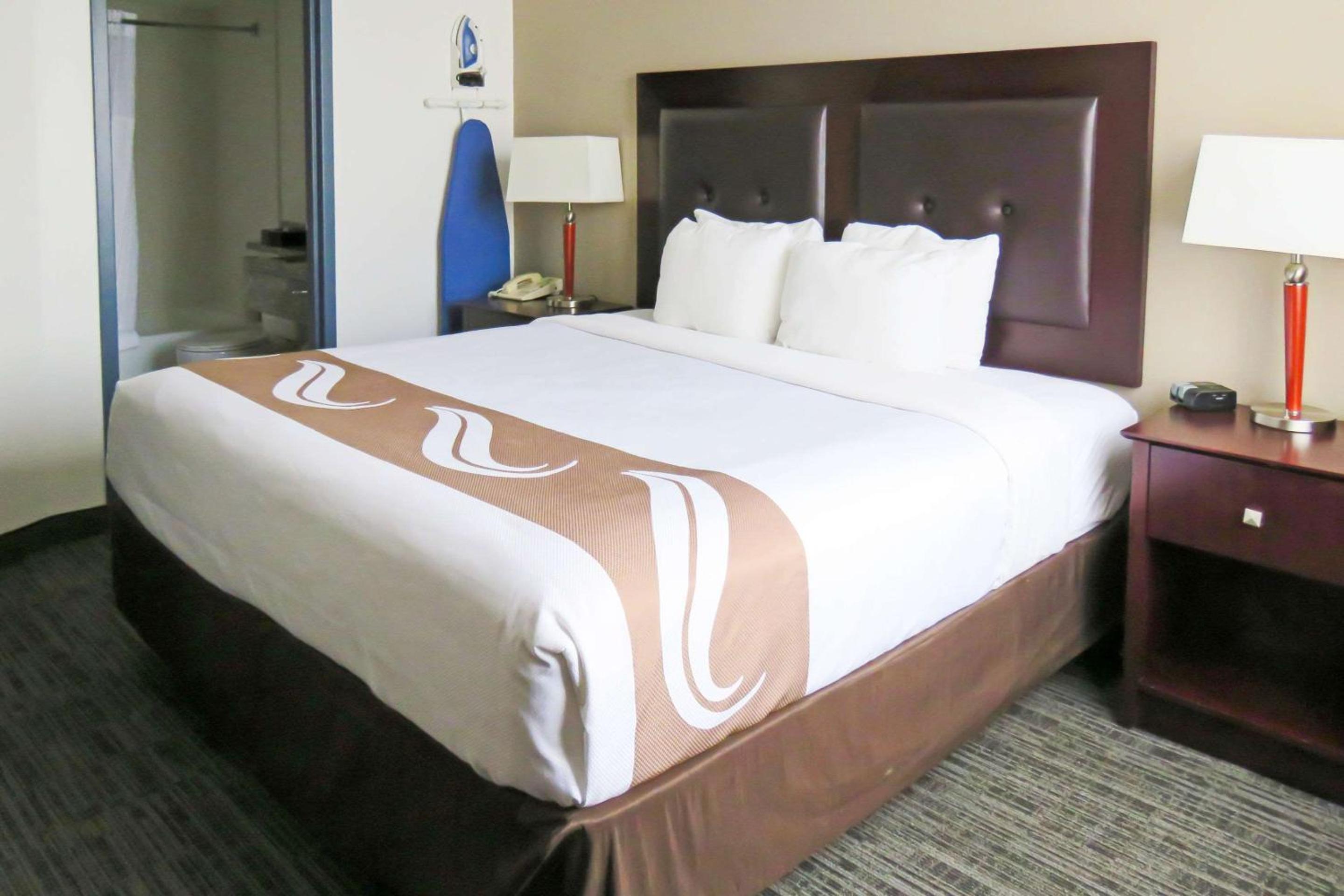 King Suite - Photo 9