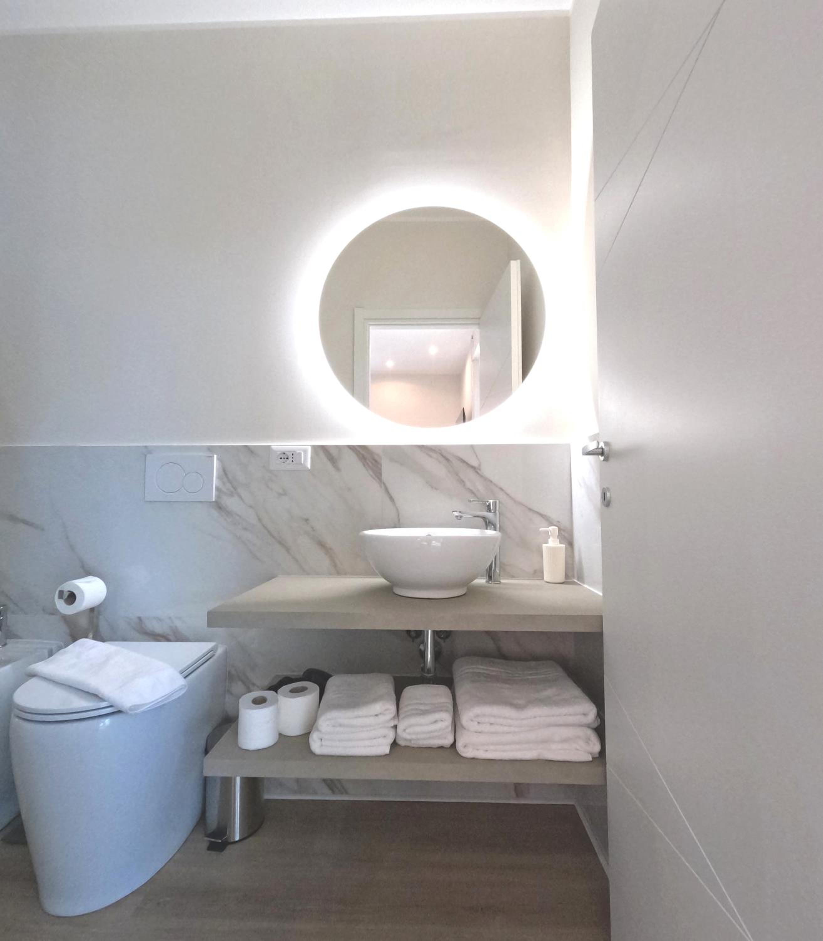Suite with Spa Bath photo 3