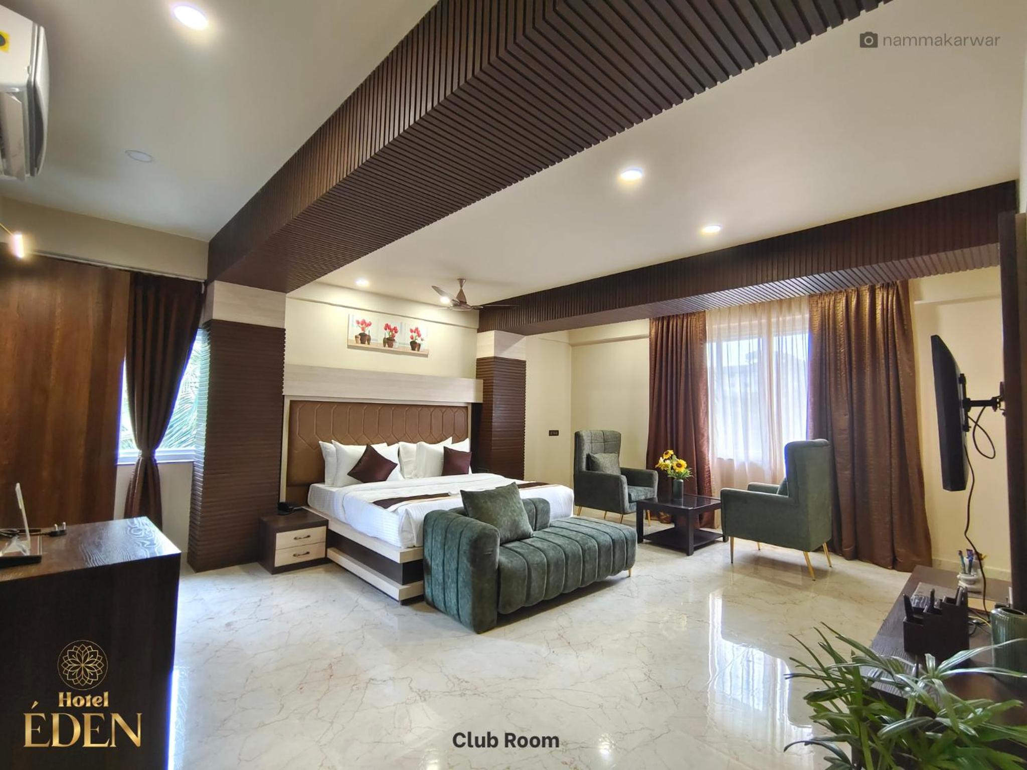 Deluxe King Room