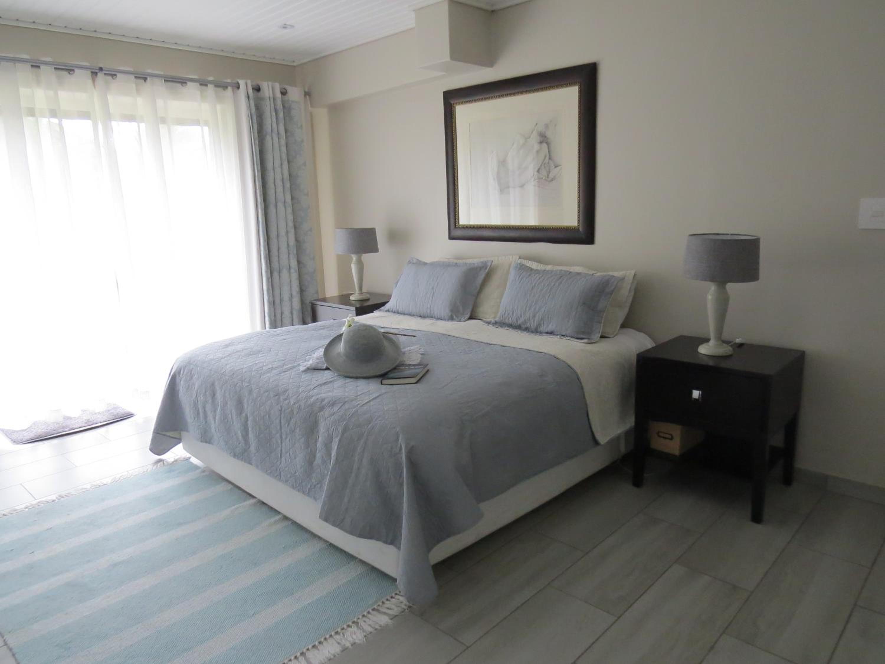 Deluxe King Room photo 1