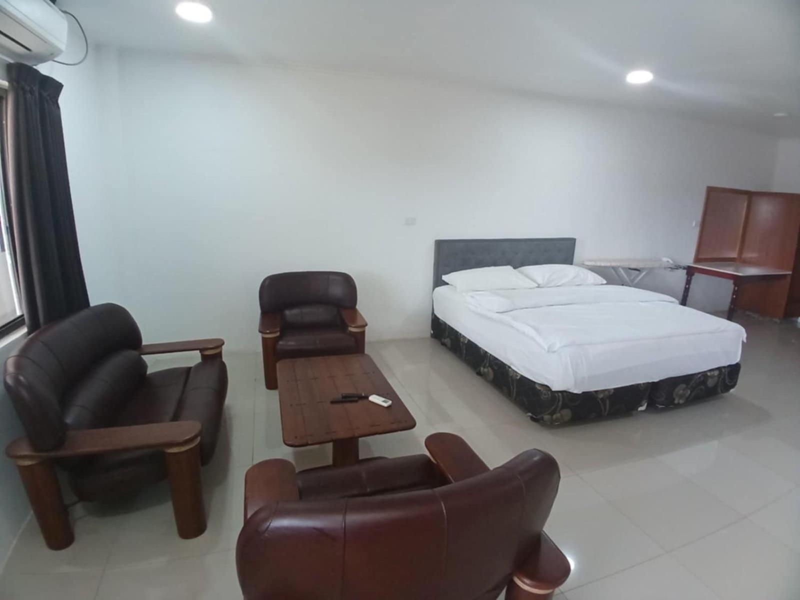 Deluxe Apartment