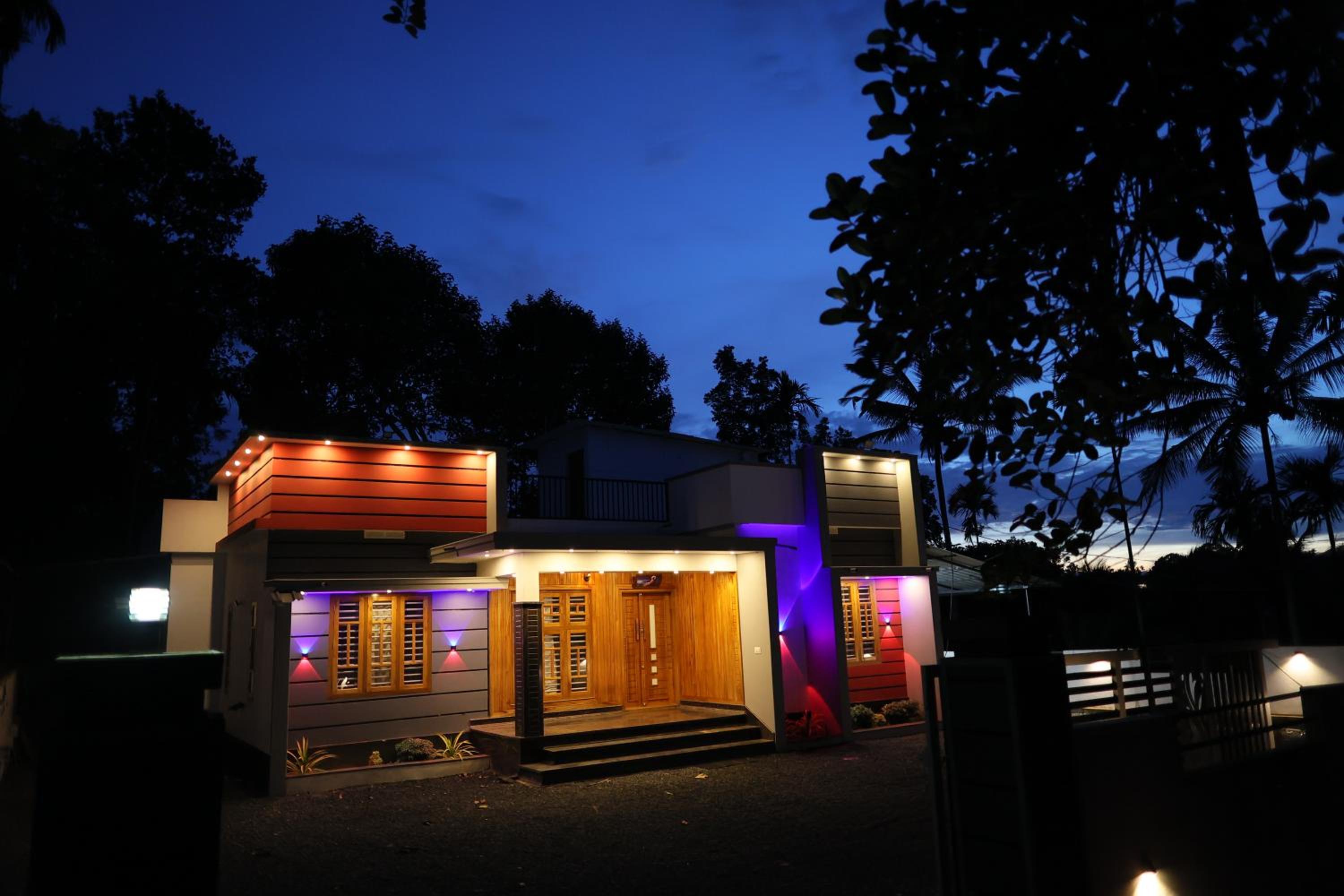 Three-Bedroom House photo 2