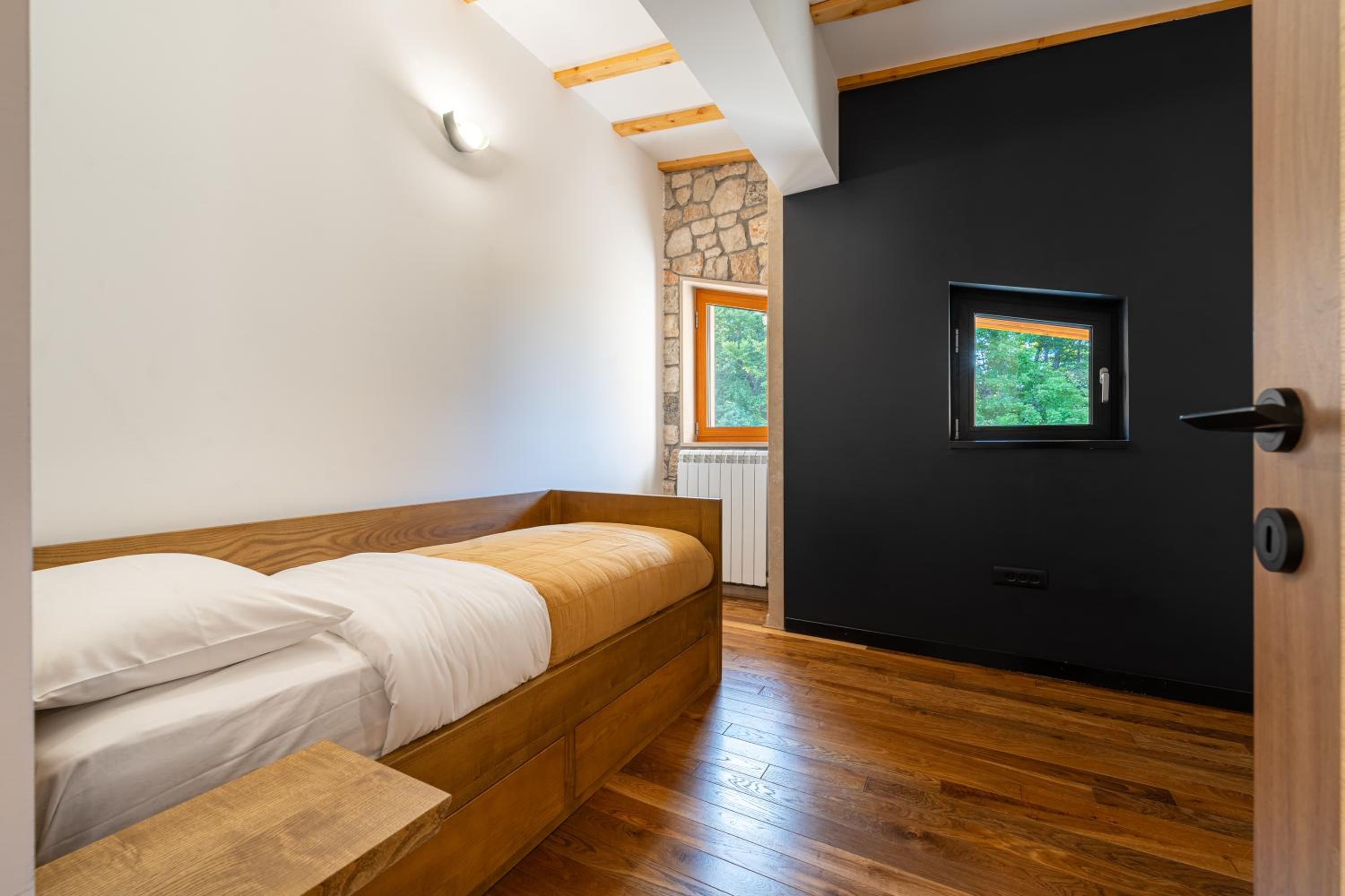 Villa photo 2
