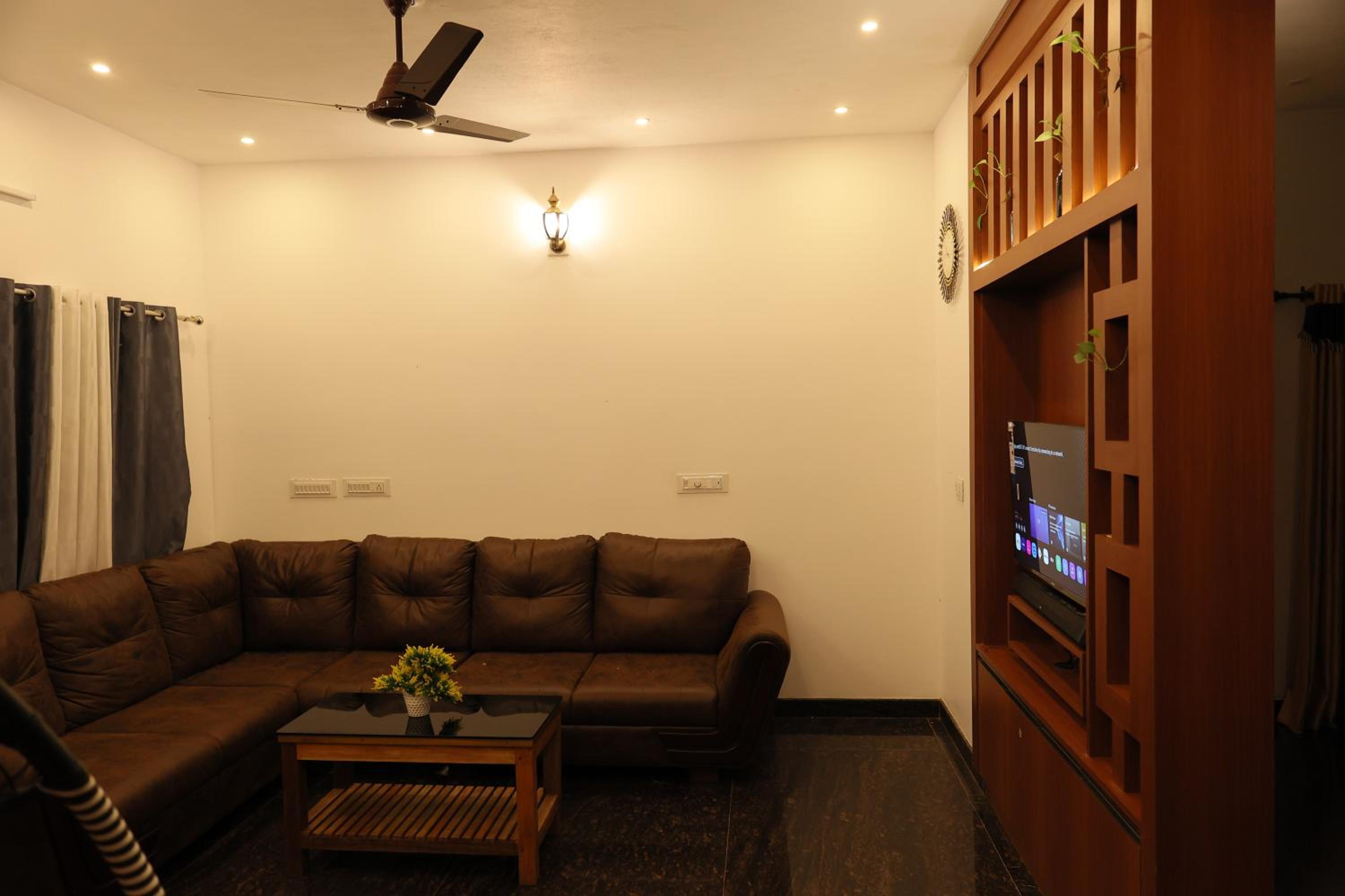 Three-Bedroom House photo 1