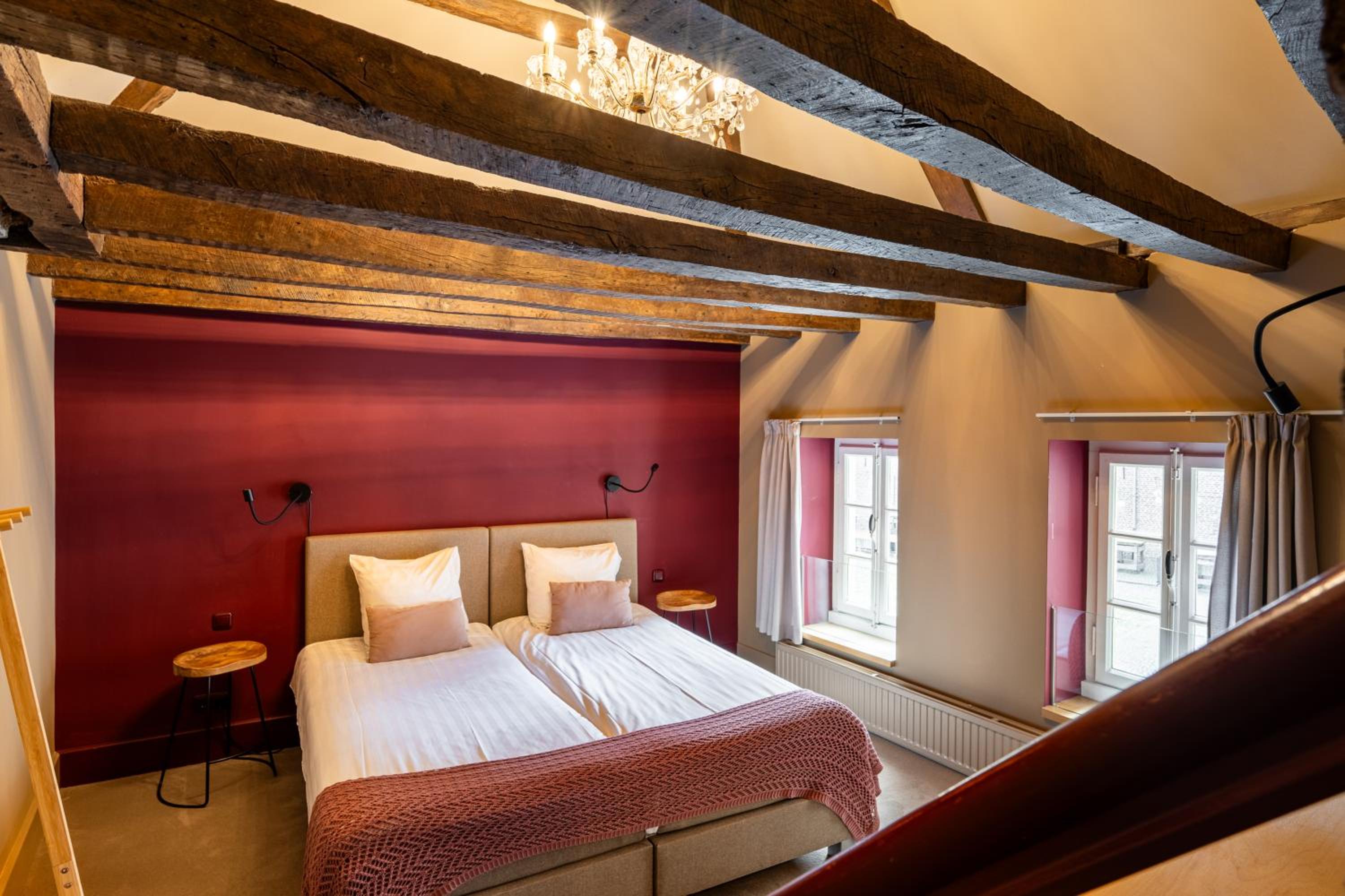 Deluxe Double Room with Castle View - Photo 5