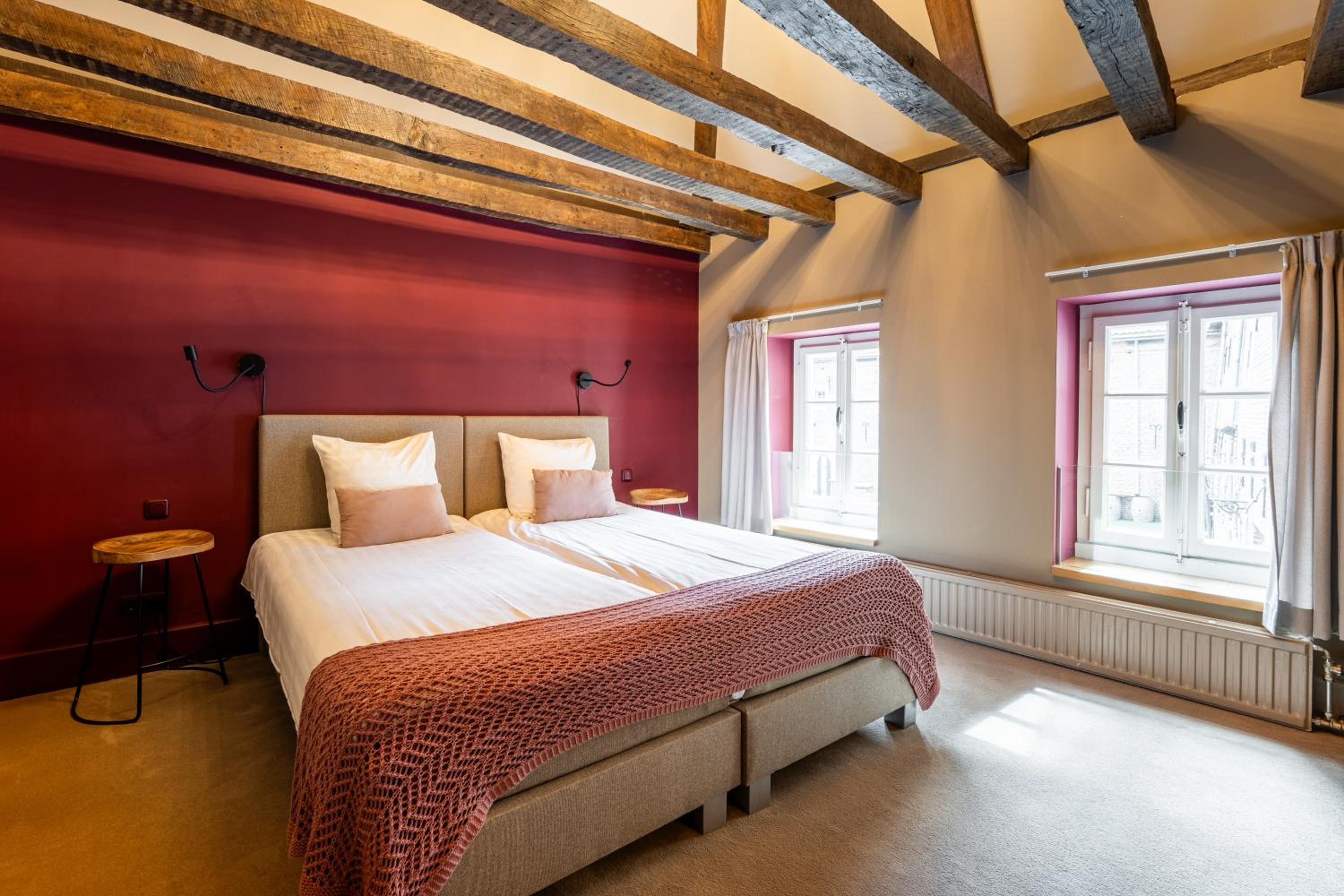 Deluxe Double Room with Castle View - Photo 2
