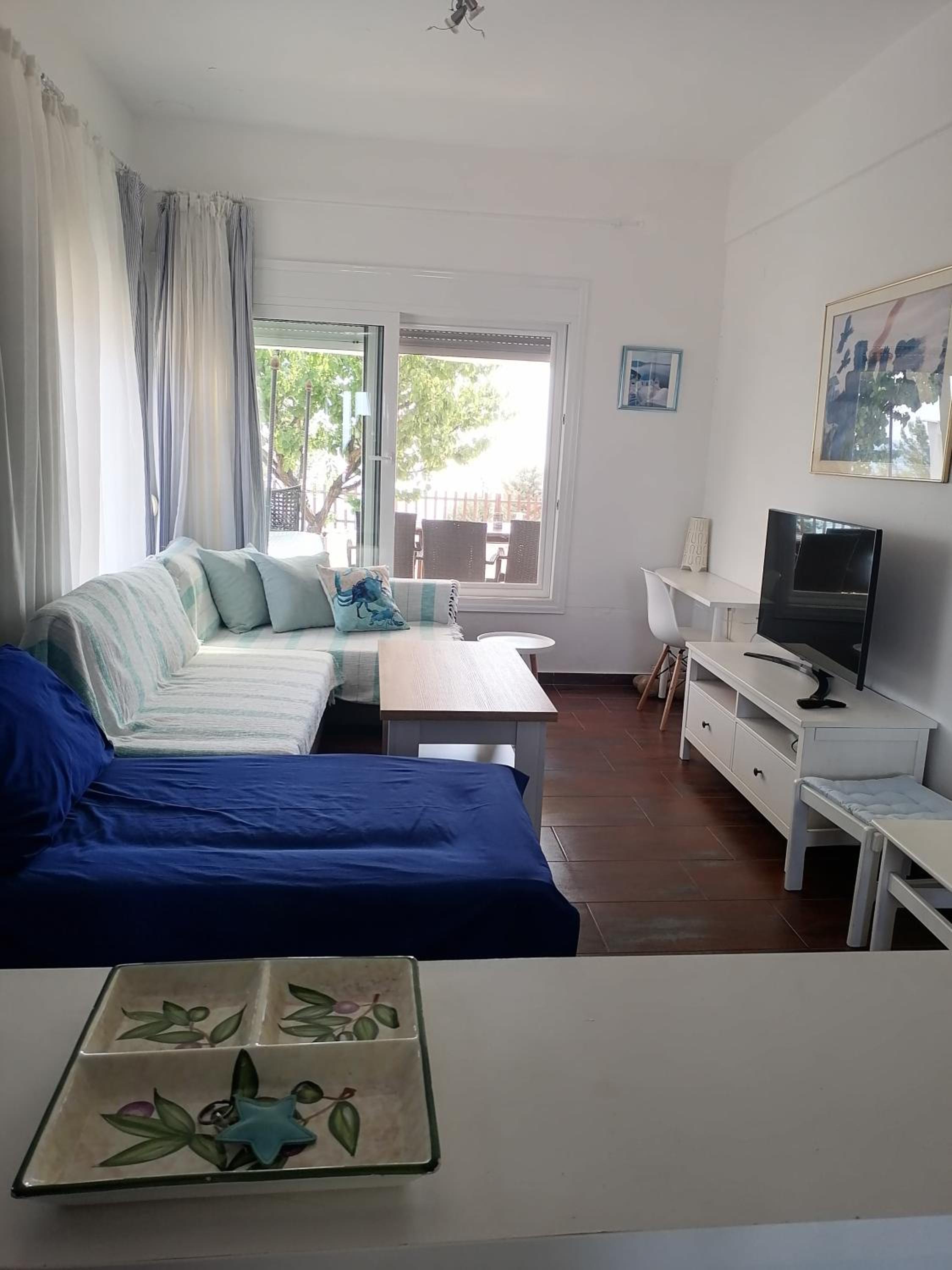 Two-Bedroom House photo 3