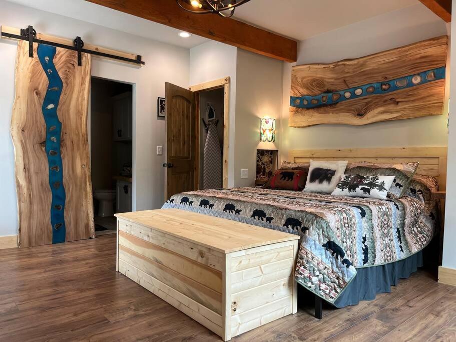 One-Bedroom House photo 1