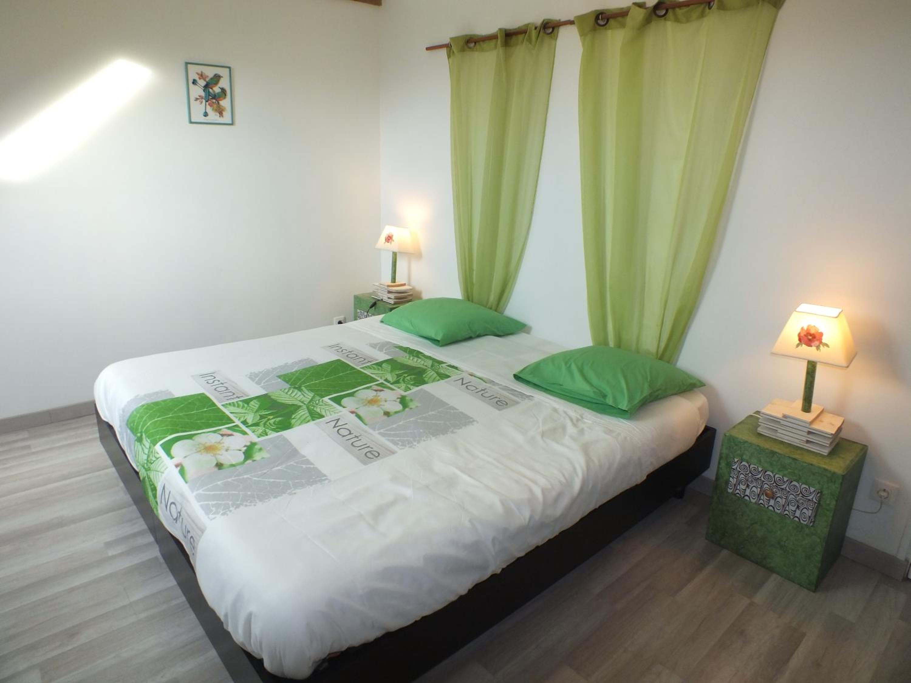 Double Room with Shower - Photo 1