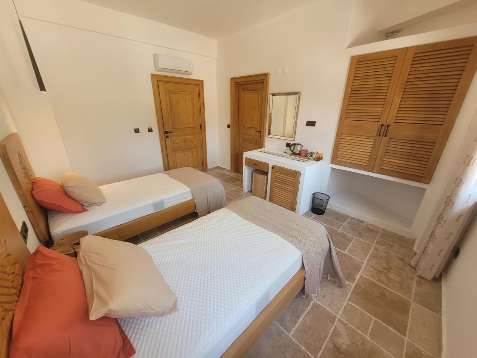 Double Or Twin Room With View photo 3