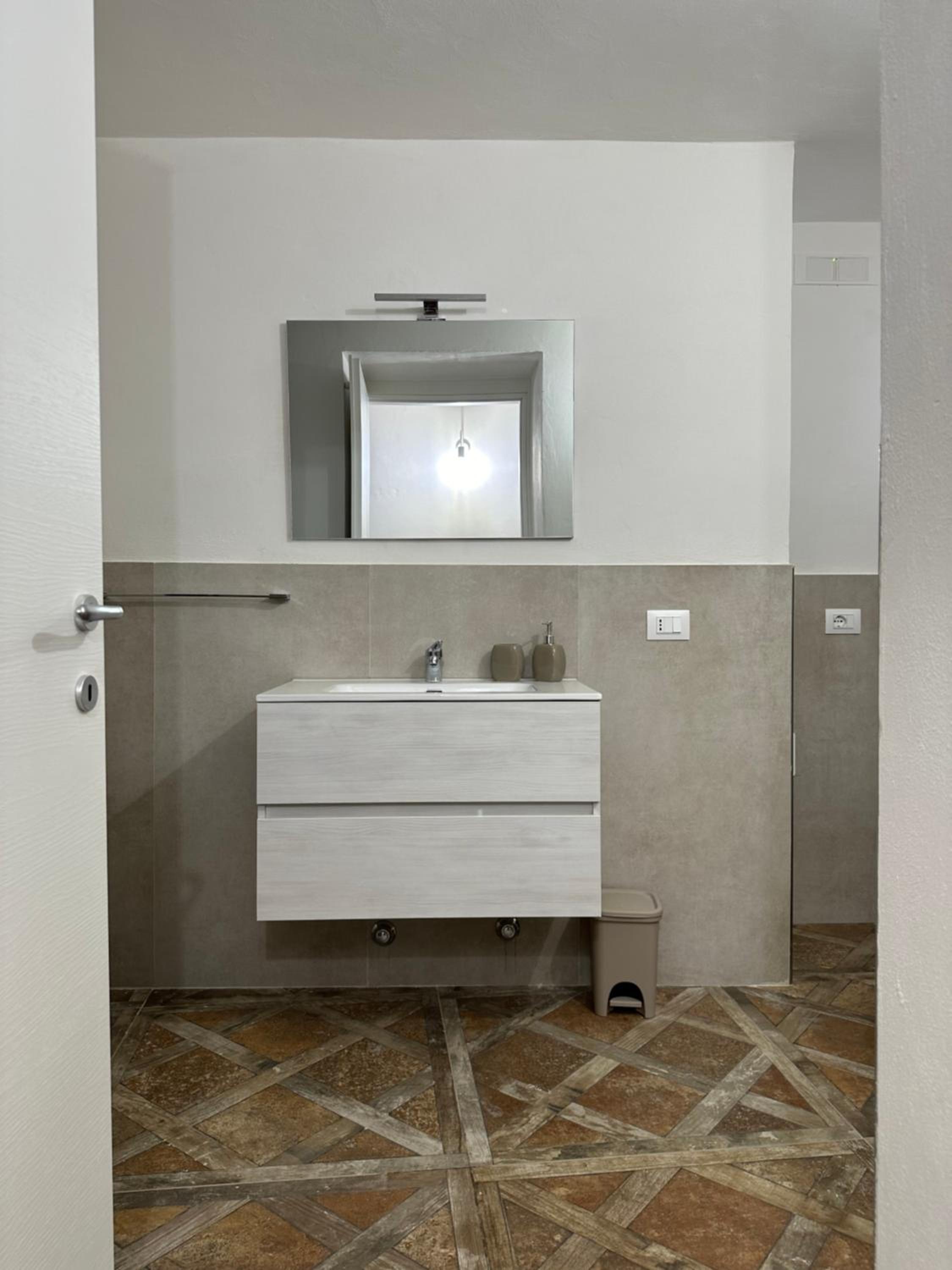 Quadruple Room with Private Bathroom photo 2