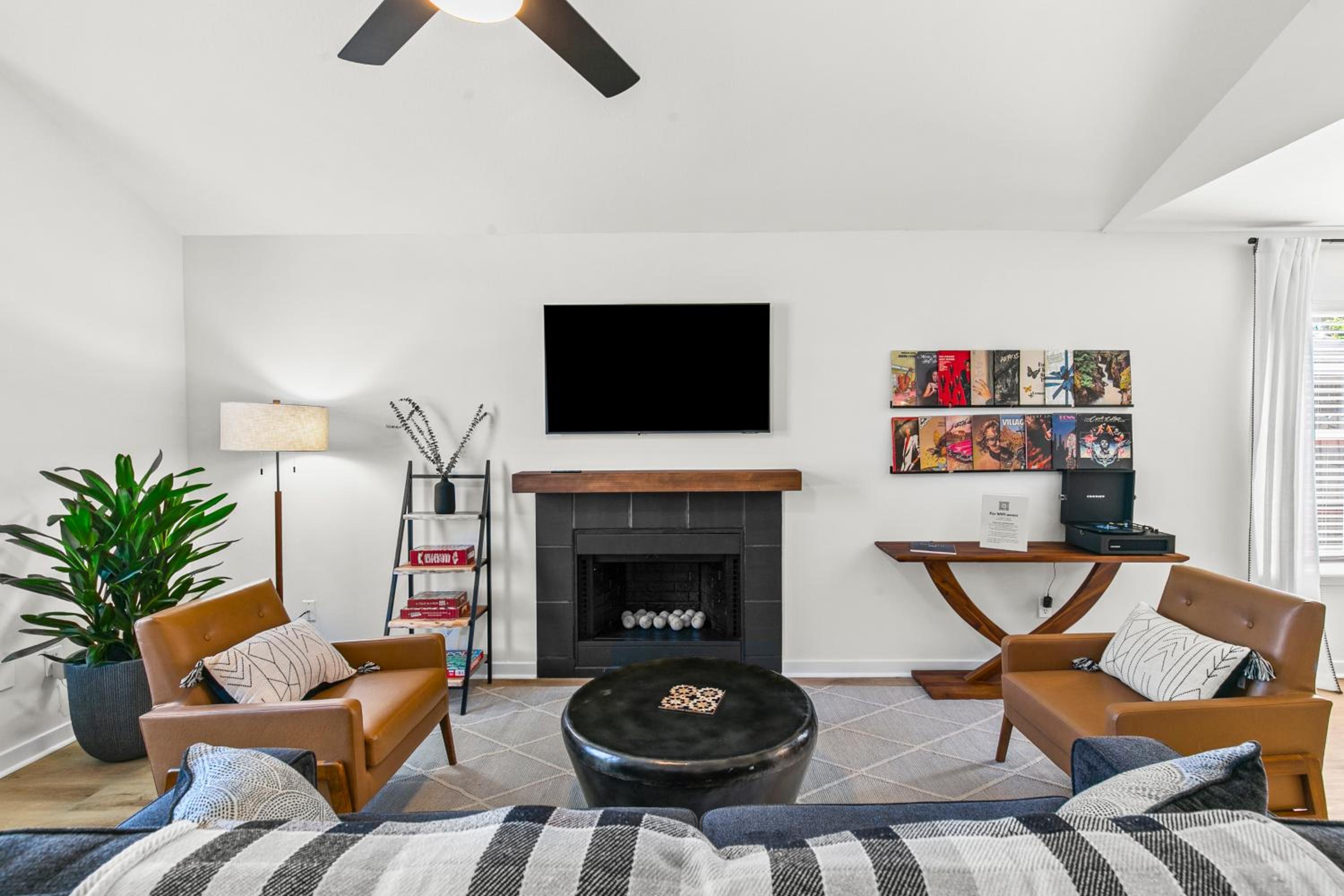 Two-Bedroom House photo 3