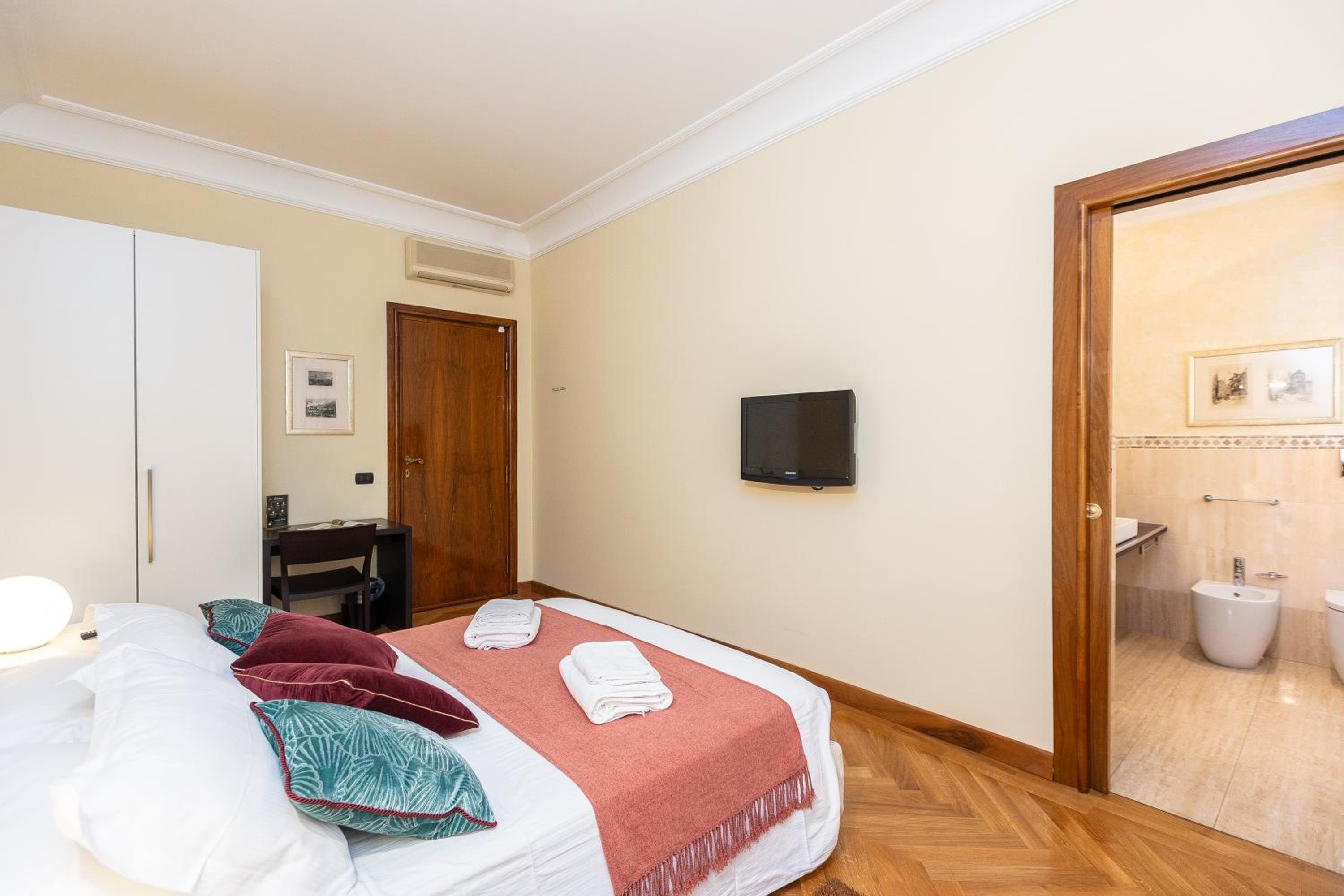 King Room