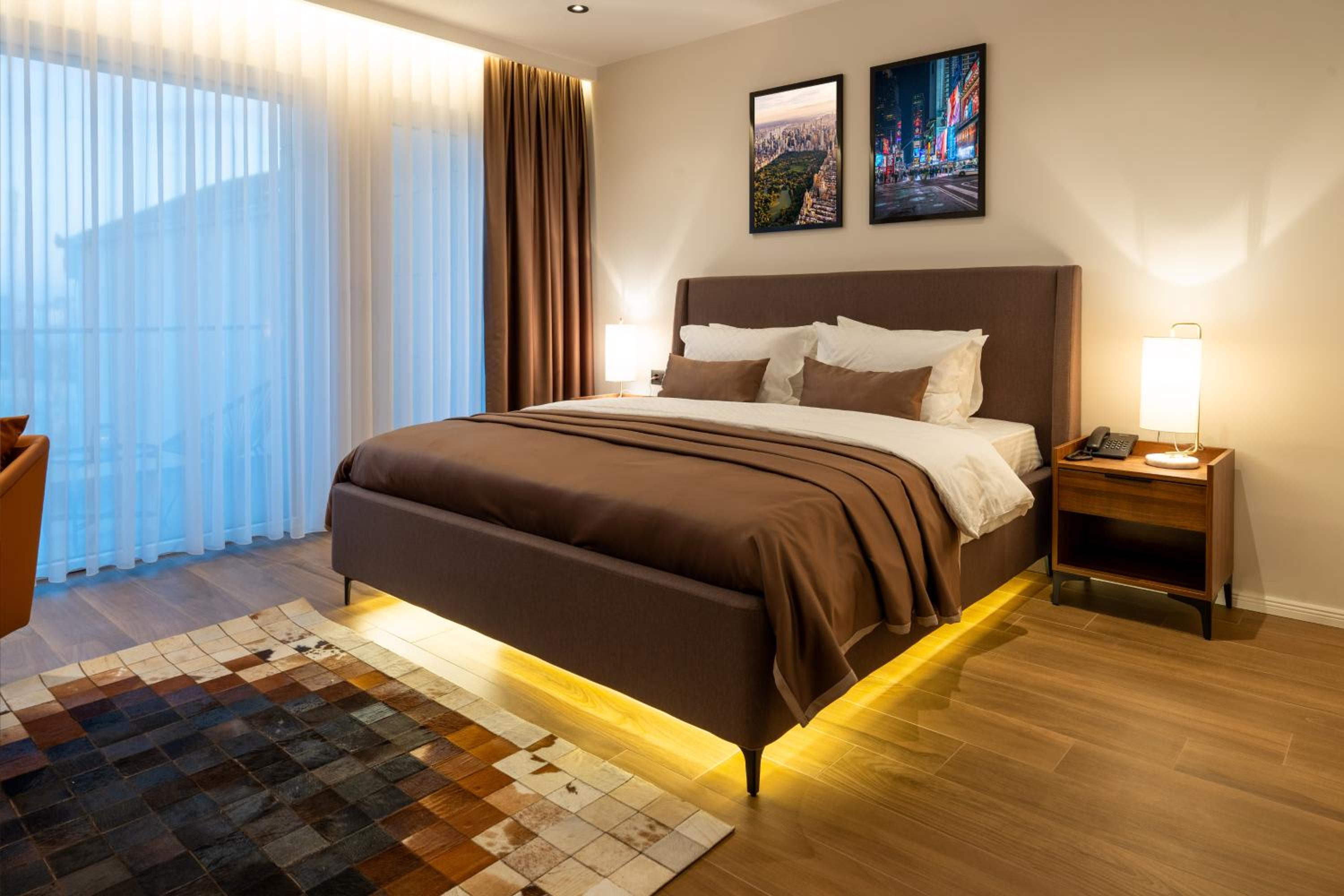 Superior King Room