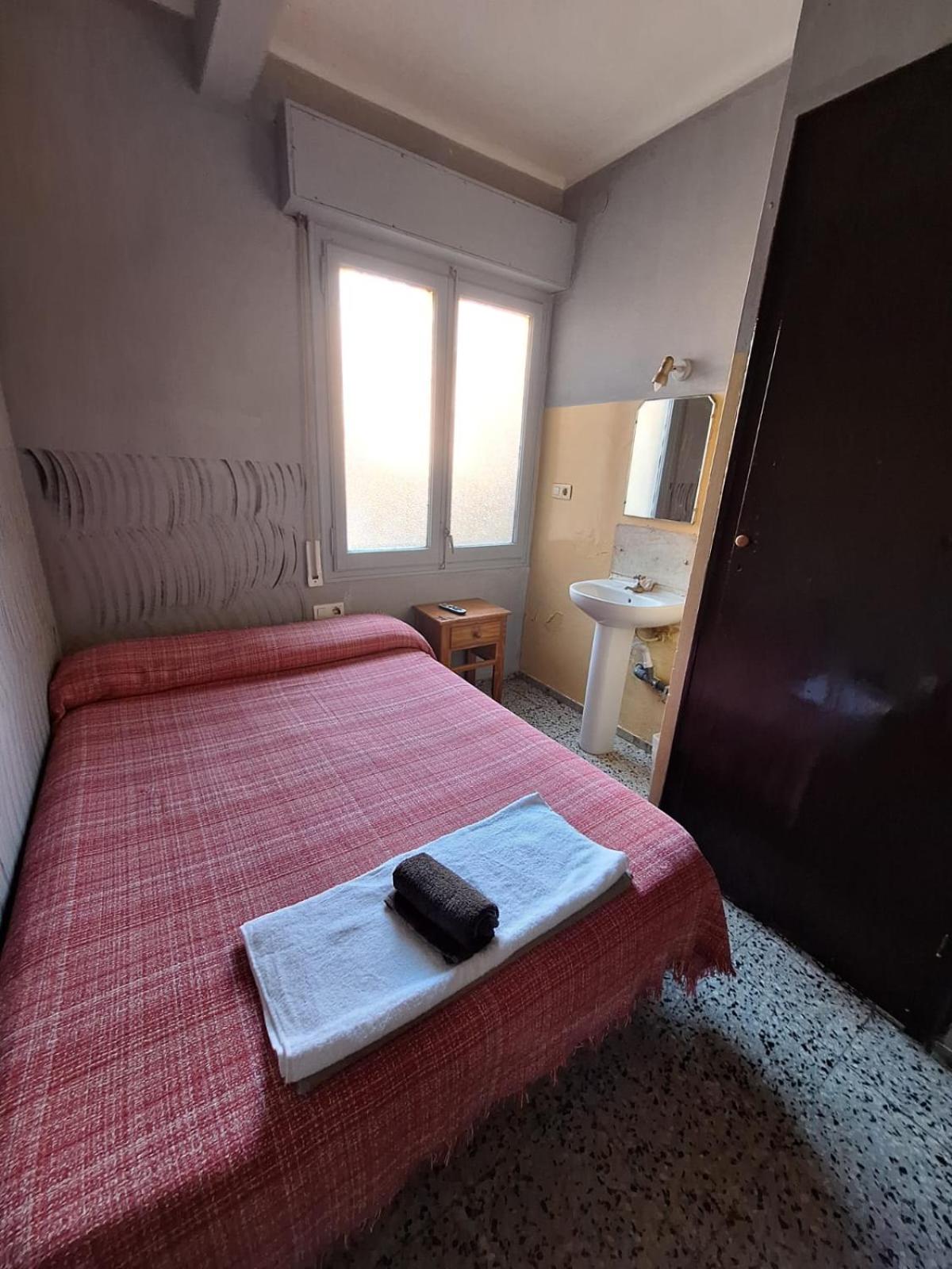 Habitación Doble Estándar con Baño Compartido