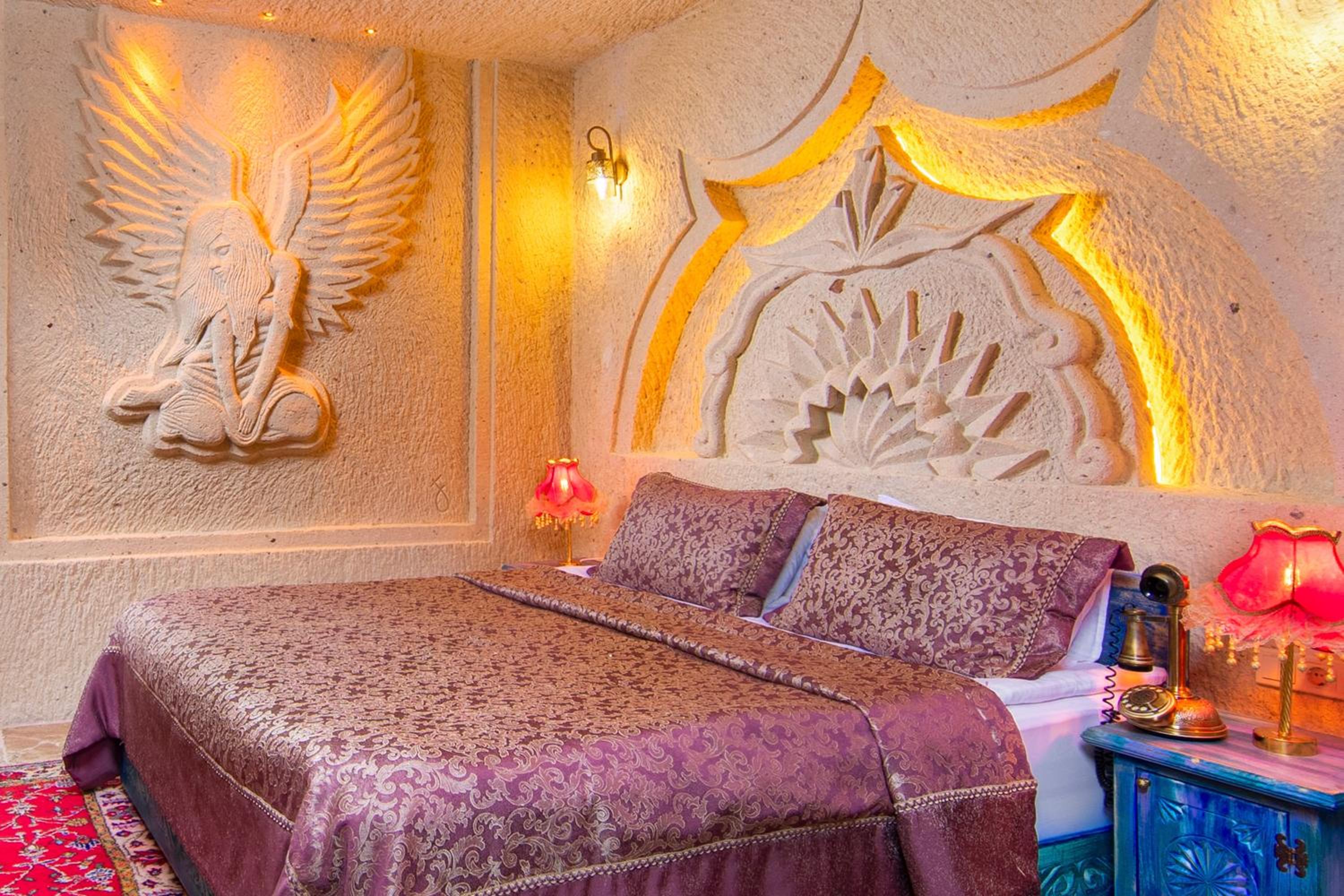 Deluxe Cave Suite - Photo 2