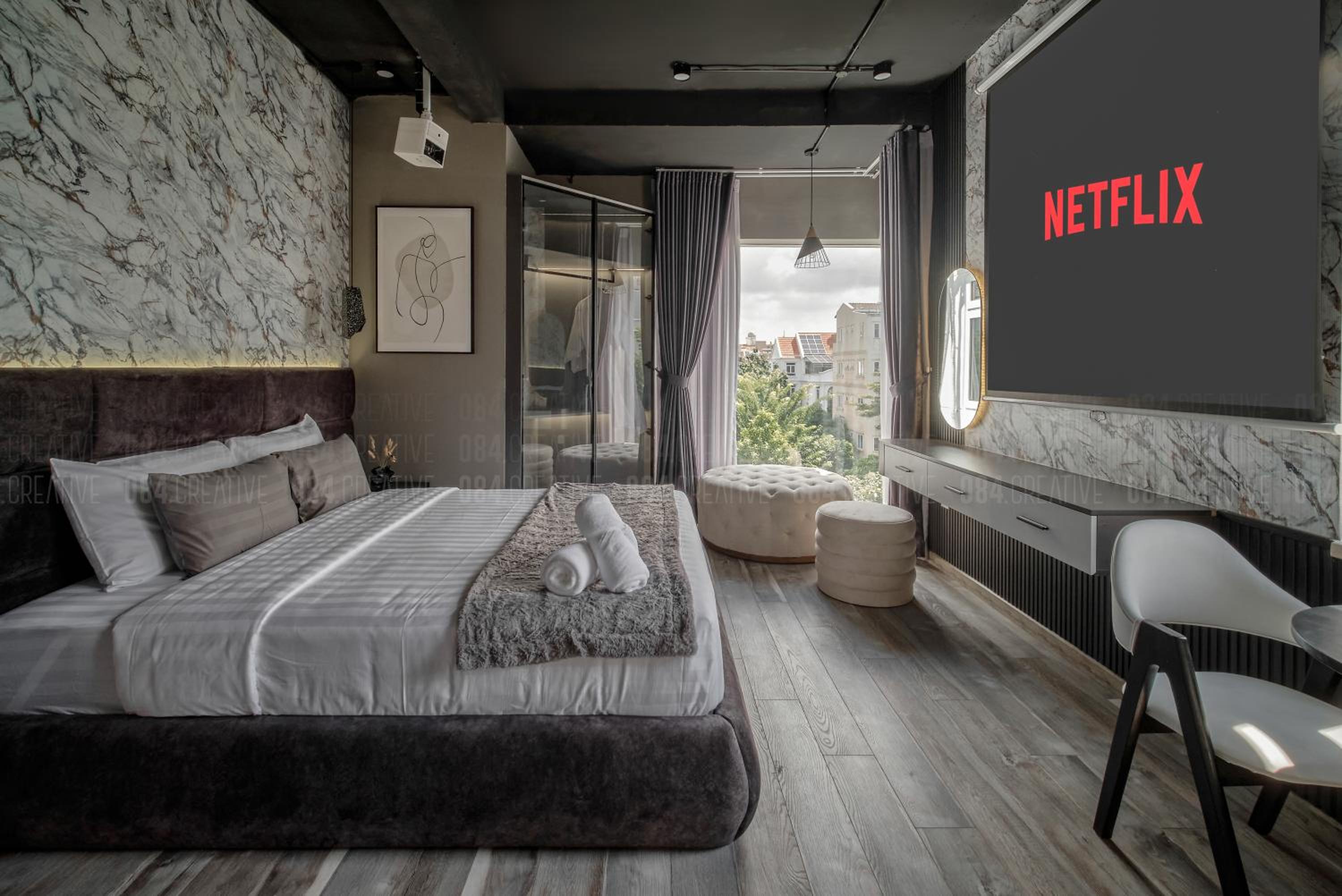Suite with City View