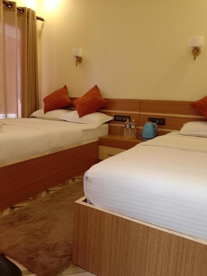Deluxe Twin Room photo 2