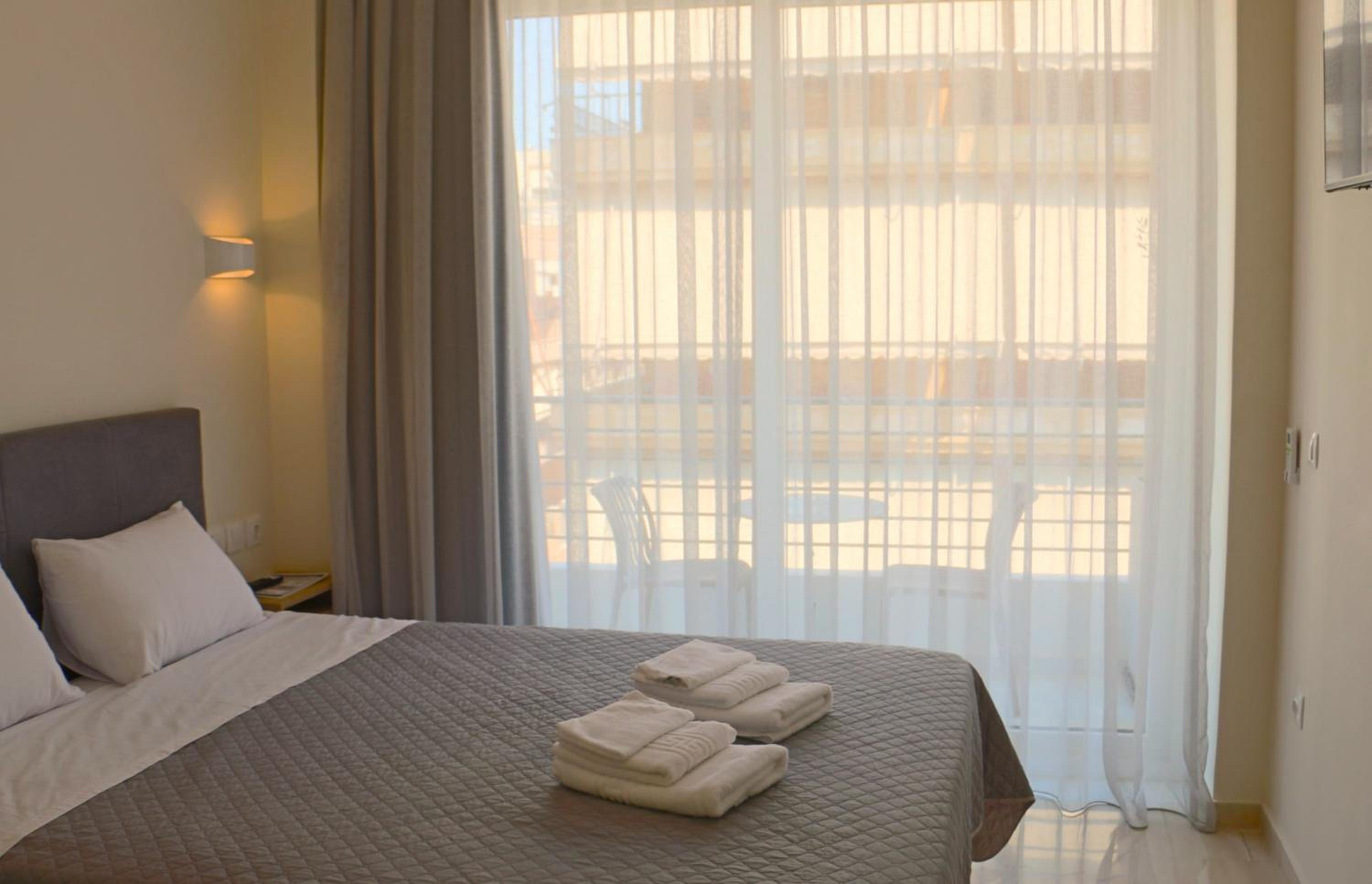 Triple Room with Terrace