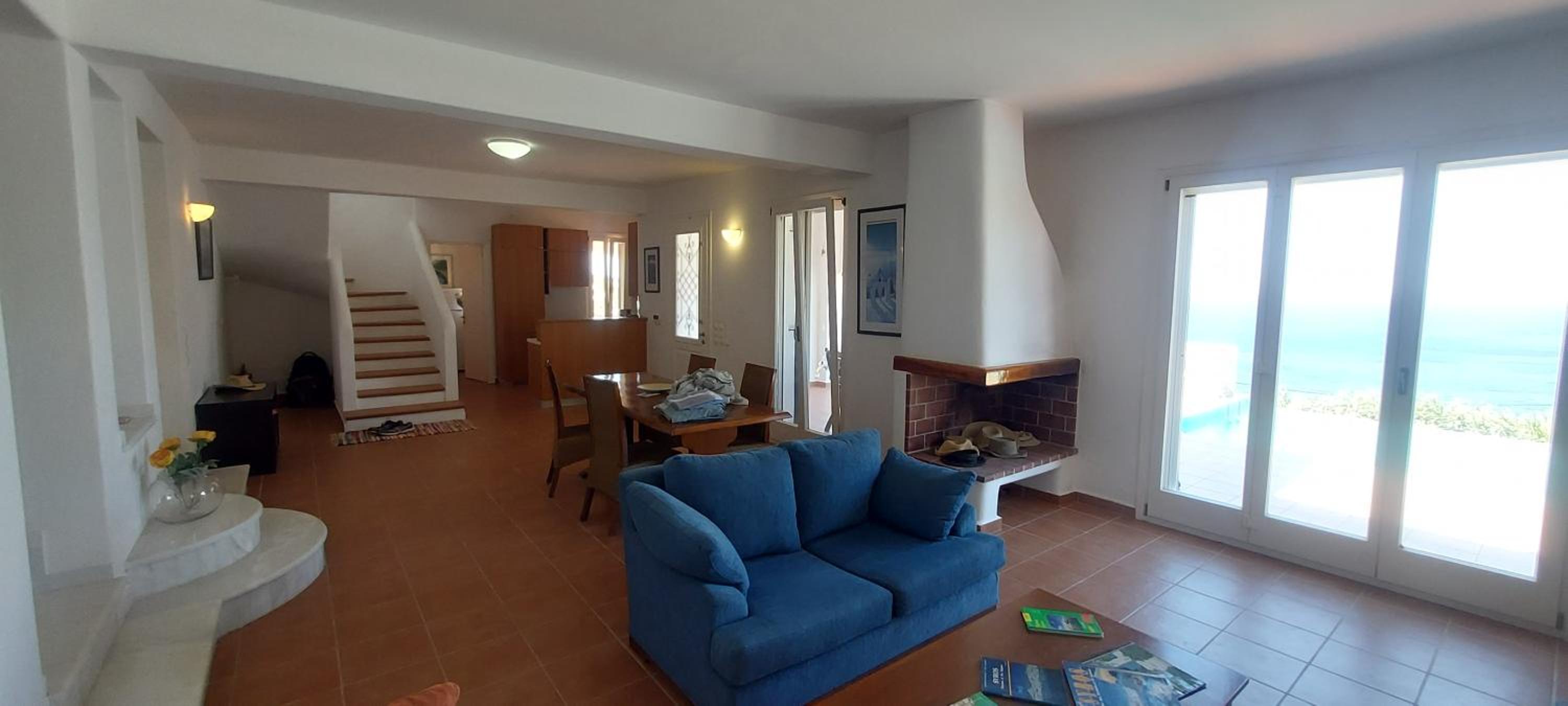 Villa photo 1