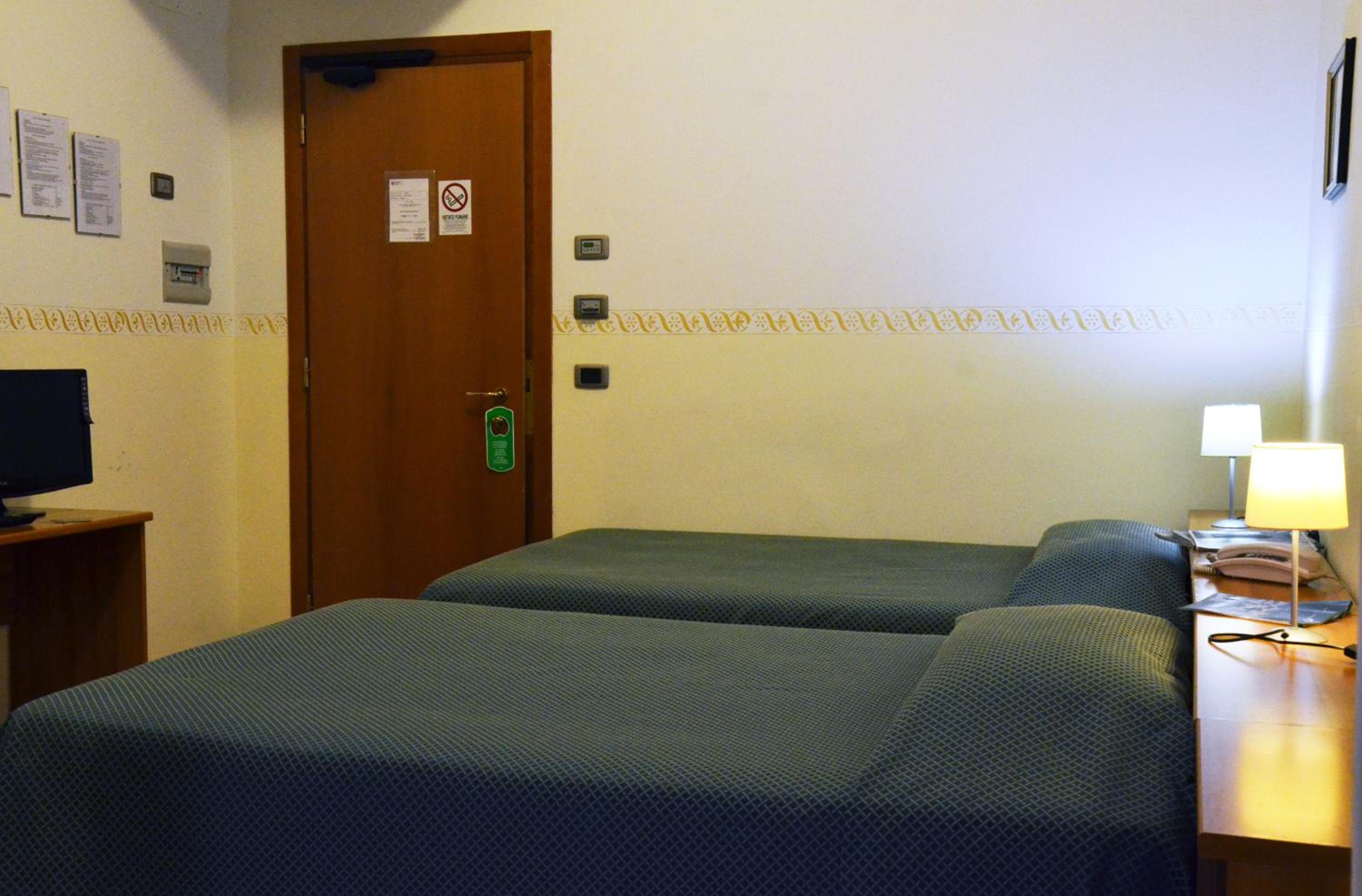 Twin Room photo 1