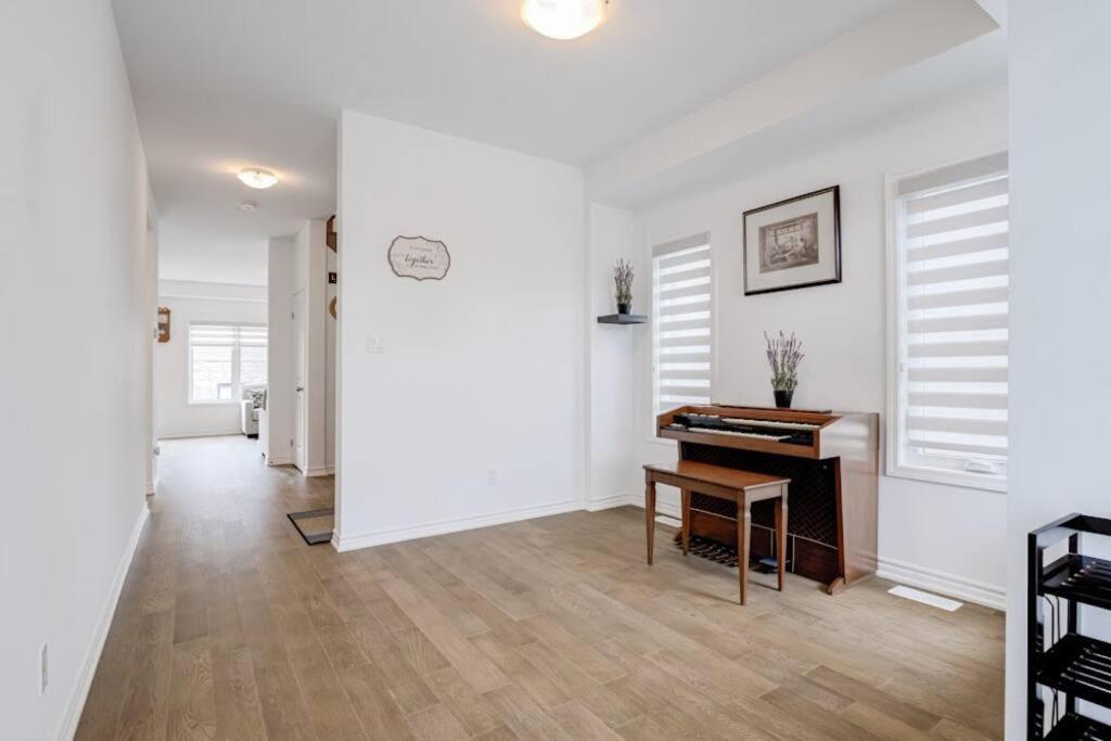 Four-Bedroom House photo 3