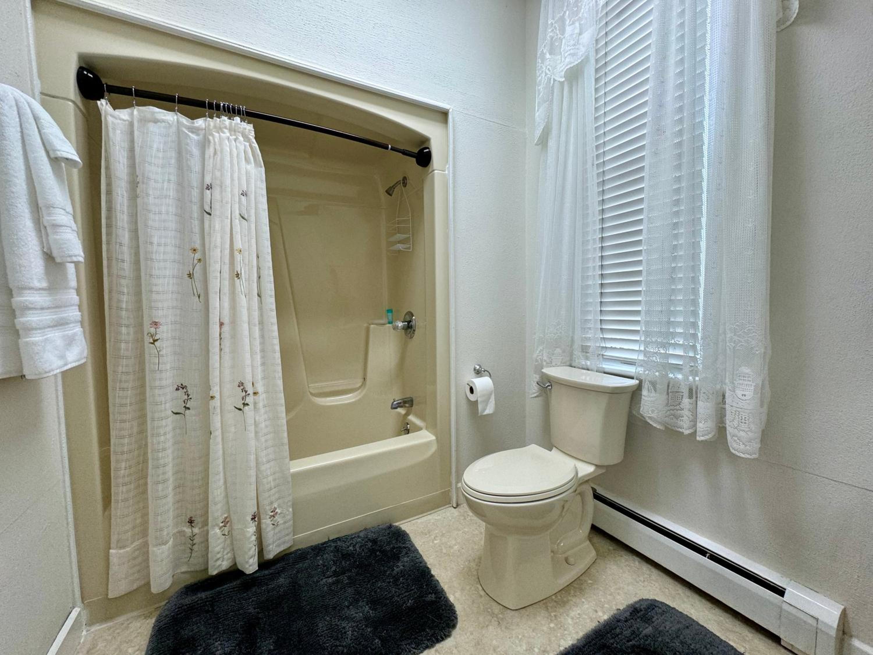 Deluxe Queen Room photo 2