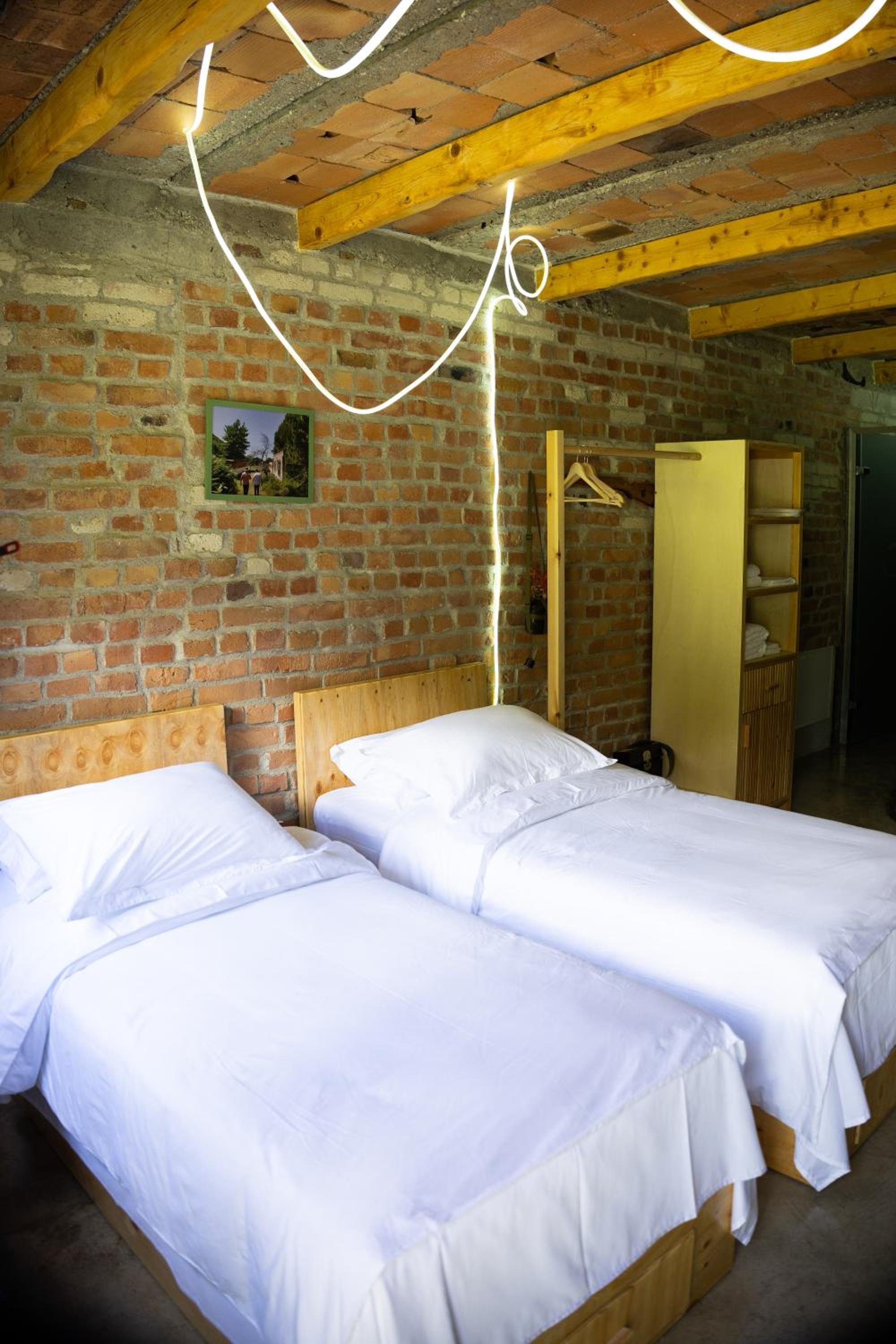 Mixed Dormitory Room photo 3