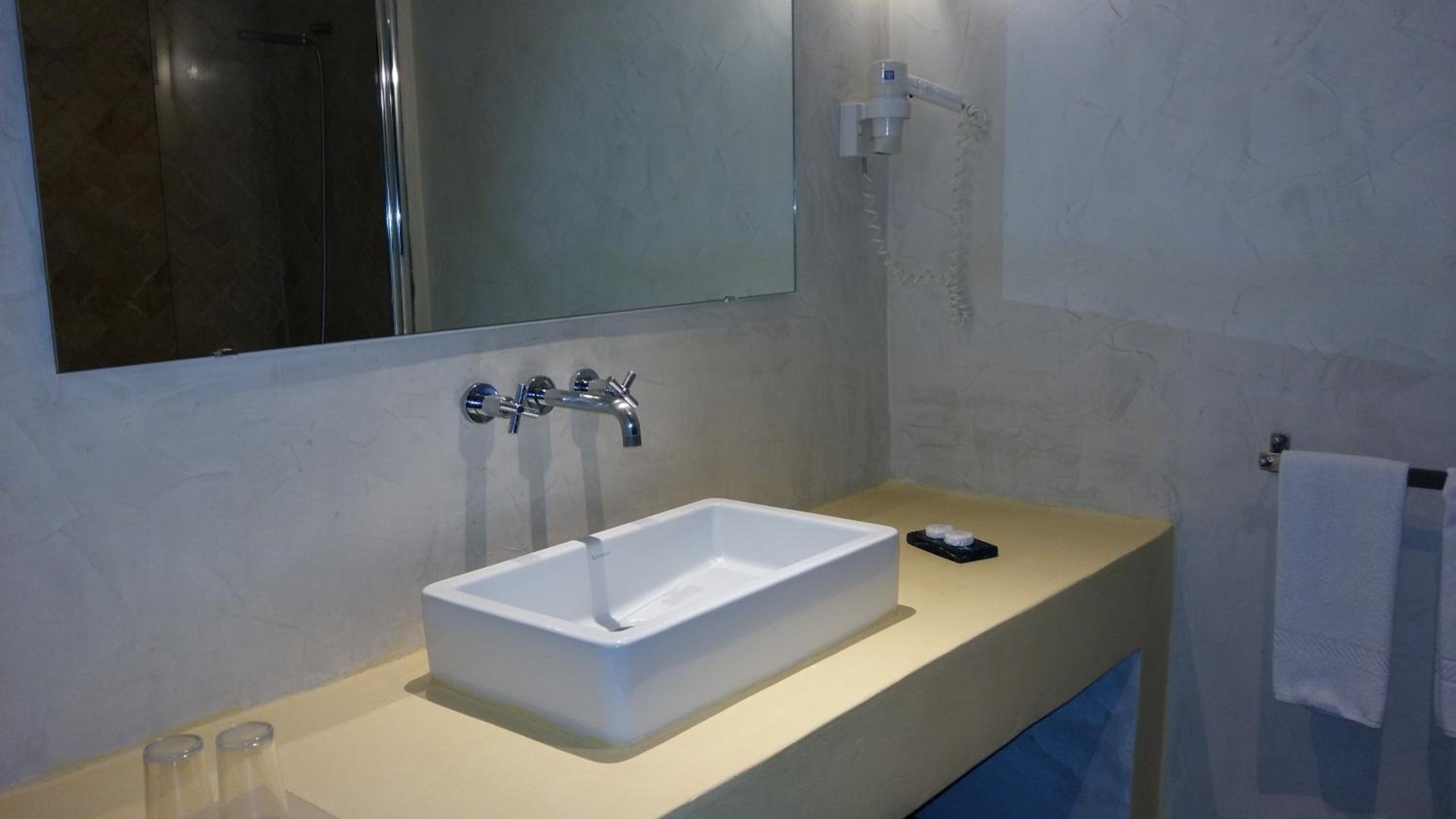Standard  Room - Photo 4