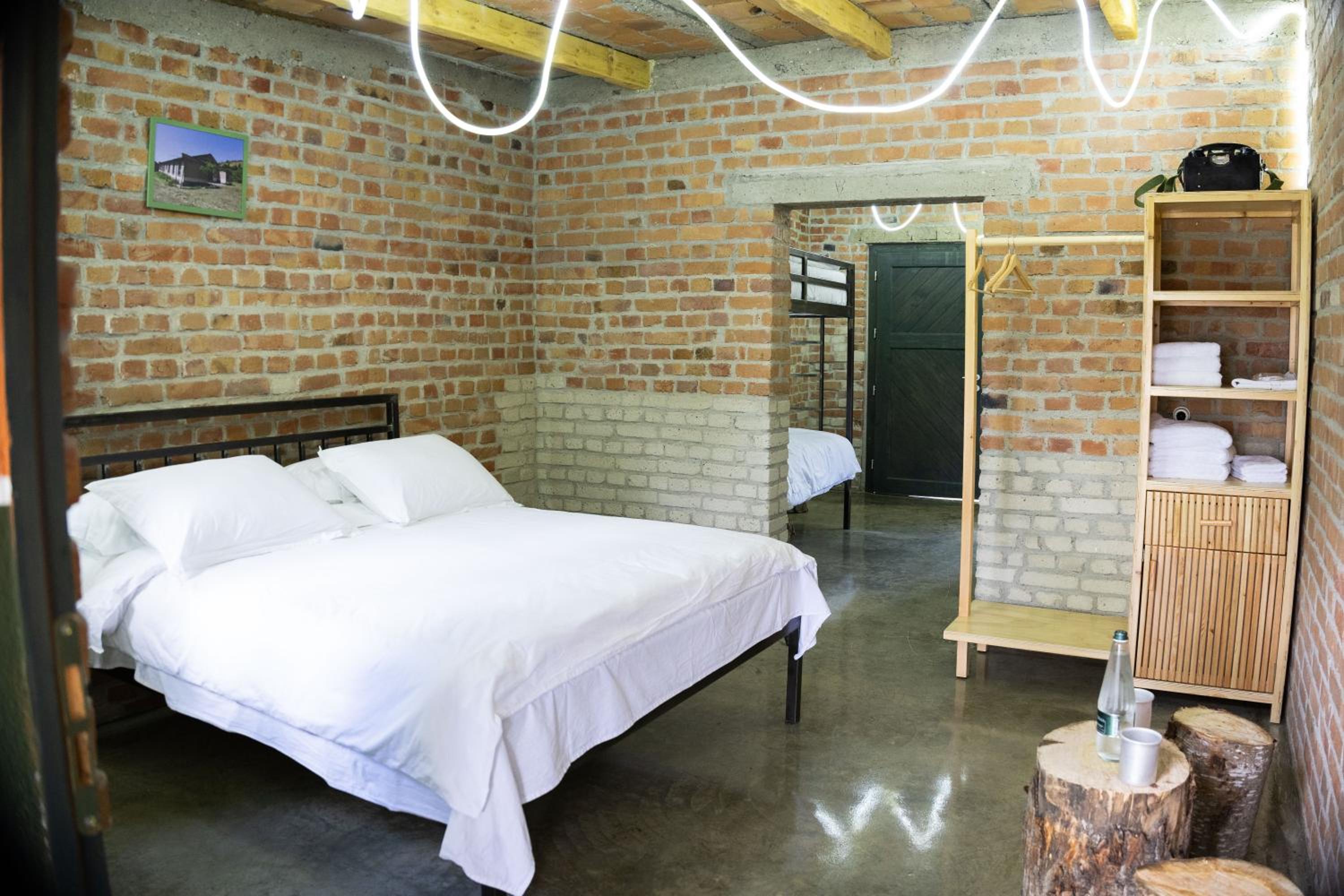 Mixed Dormitory Room