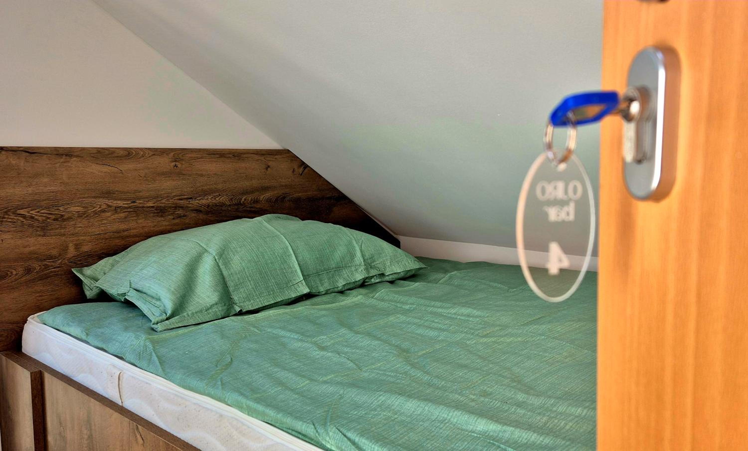 Small Single Room photo 2