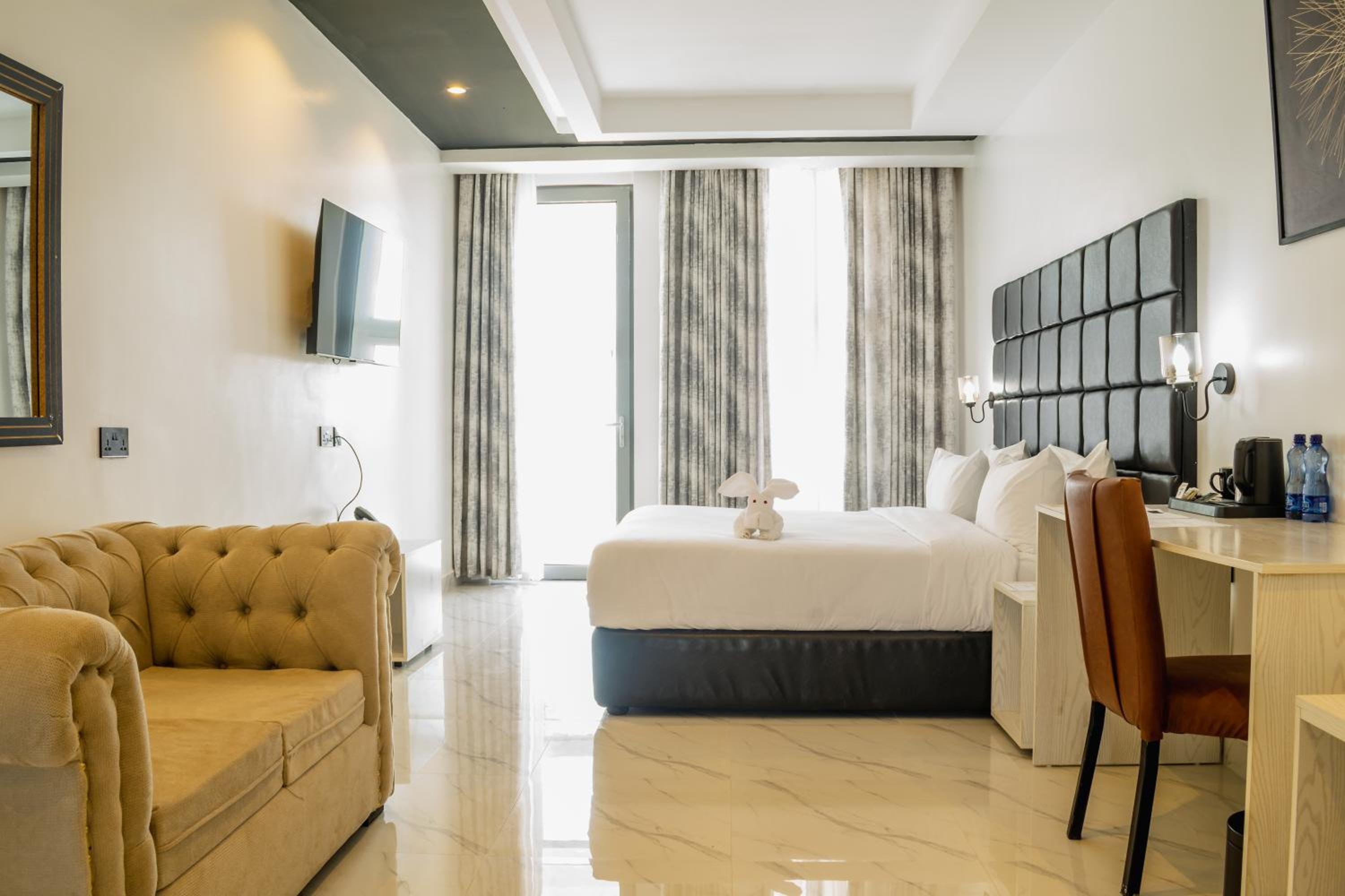 Executive Suite