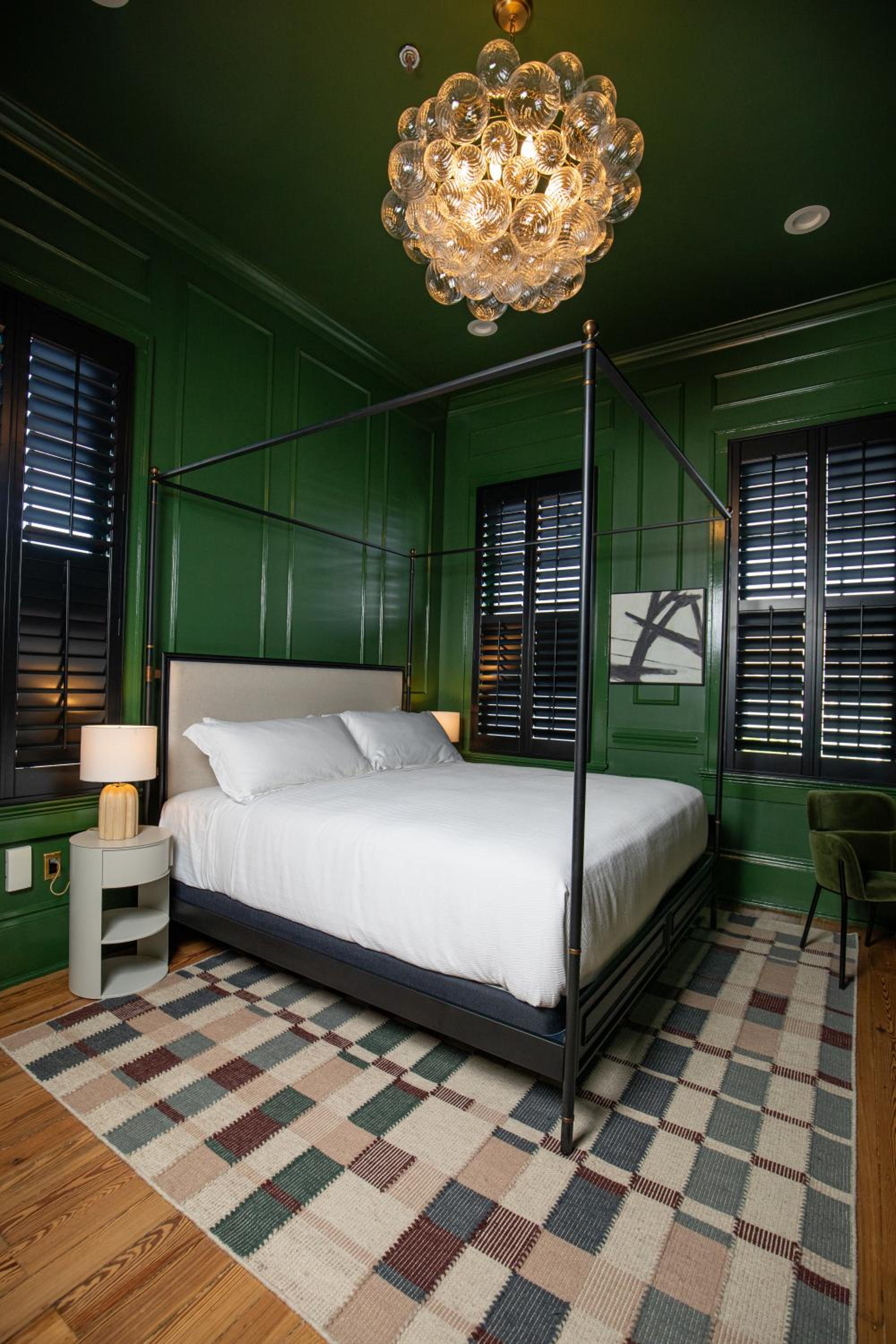 Standard King Room - Photo 6