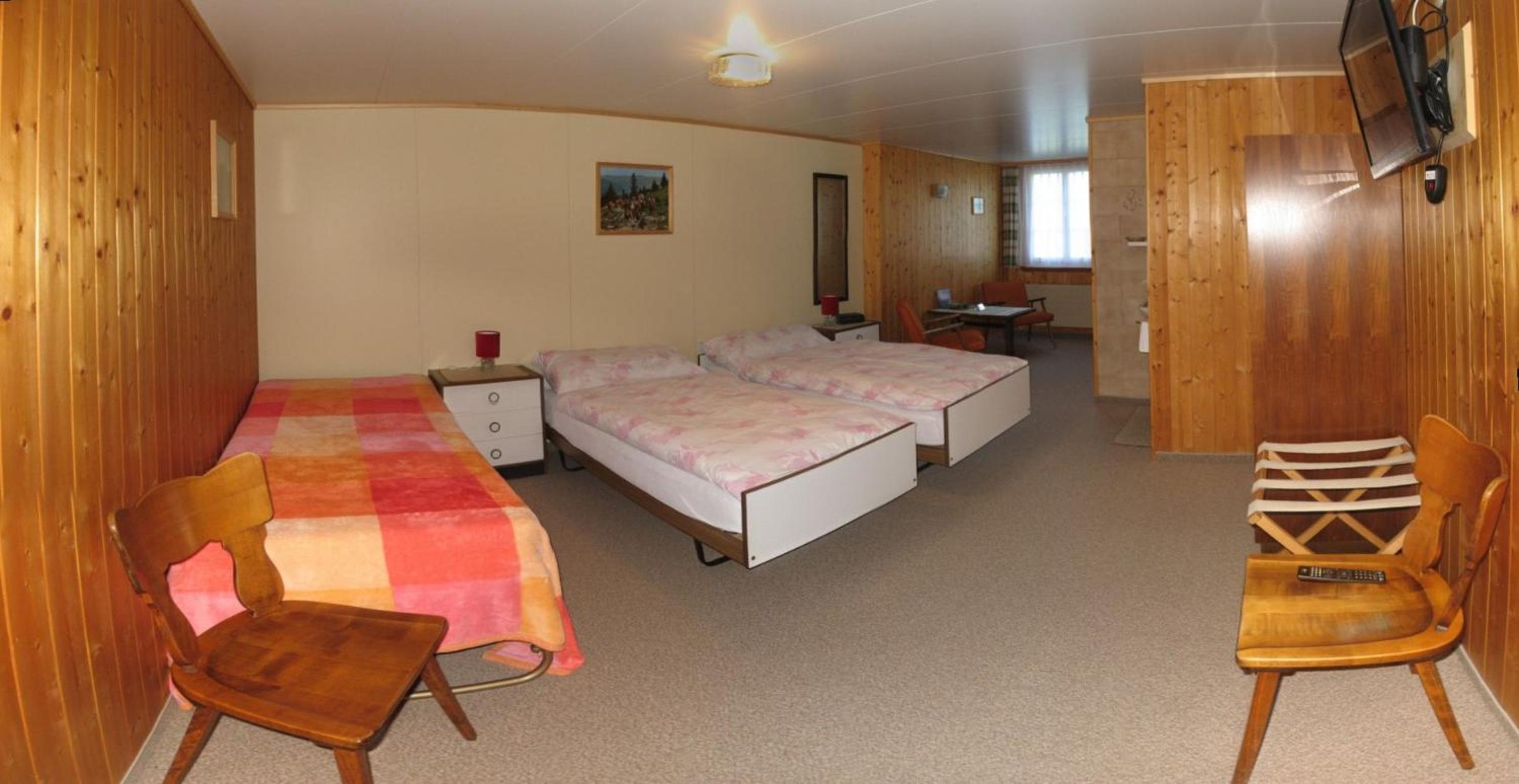 Triple Room with Private Bathroom photo 3