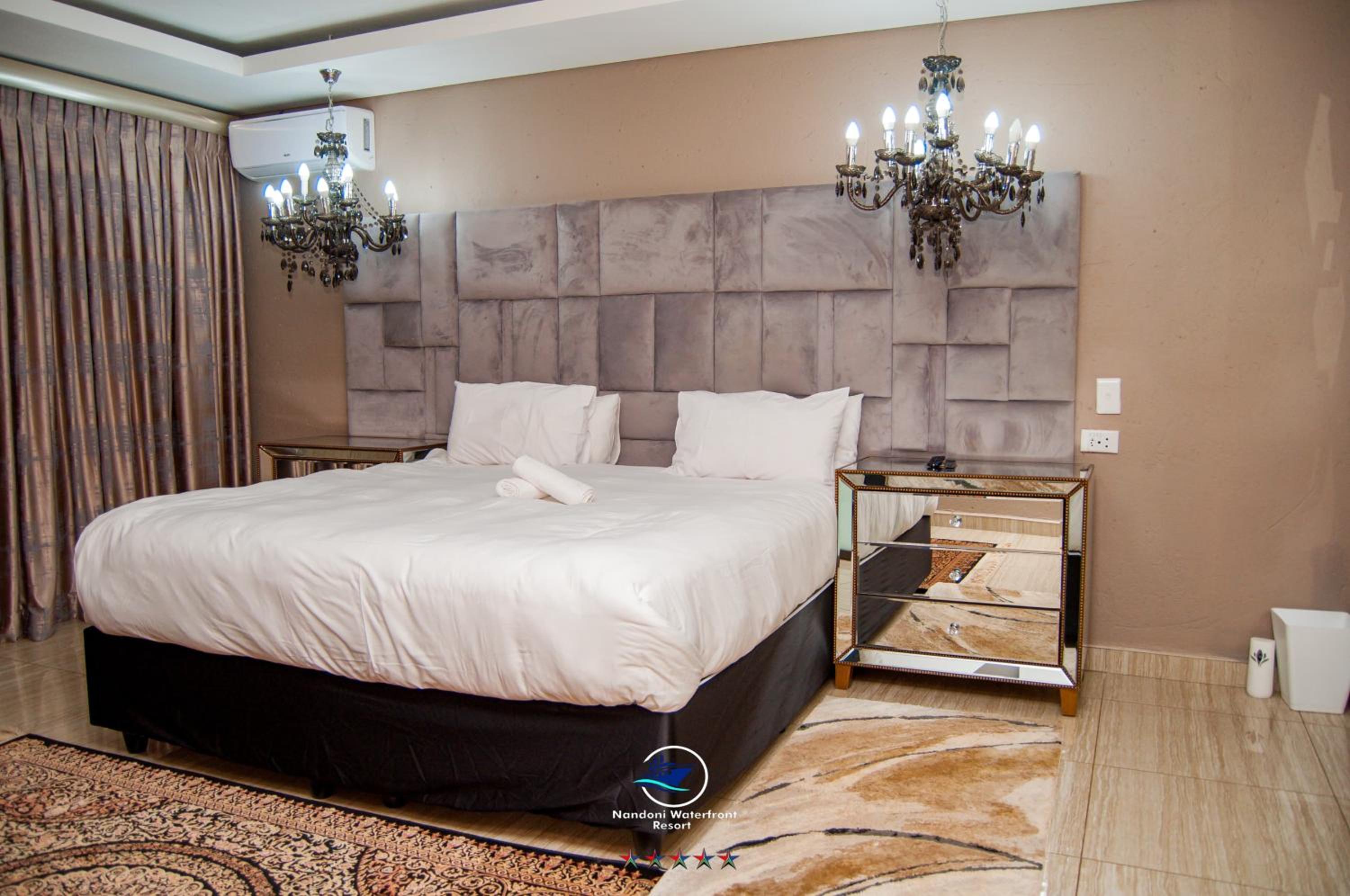 Three-Bedroom Villa - Photo 35