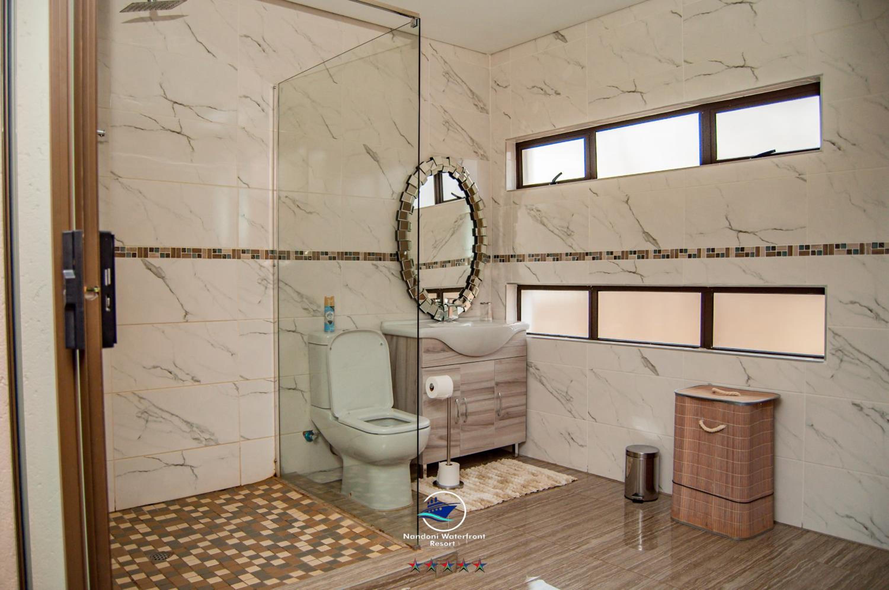 Three-Bedroom Villa - Photo 5