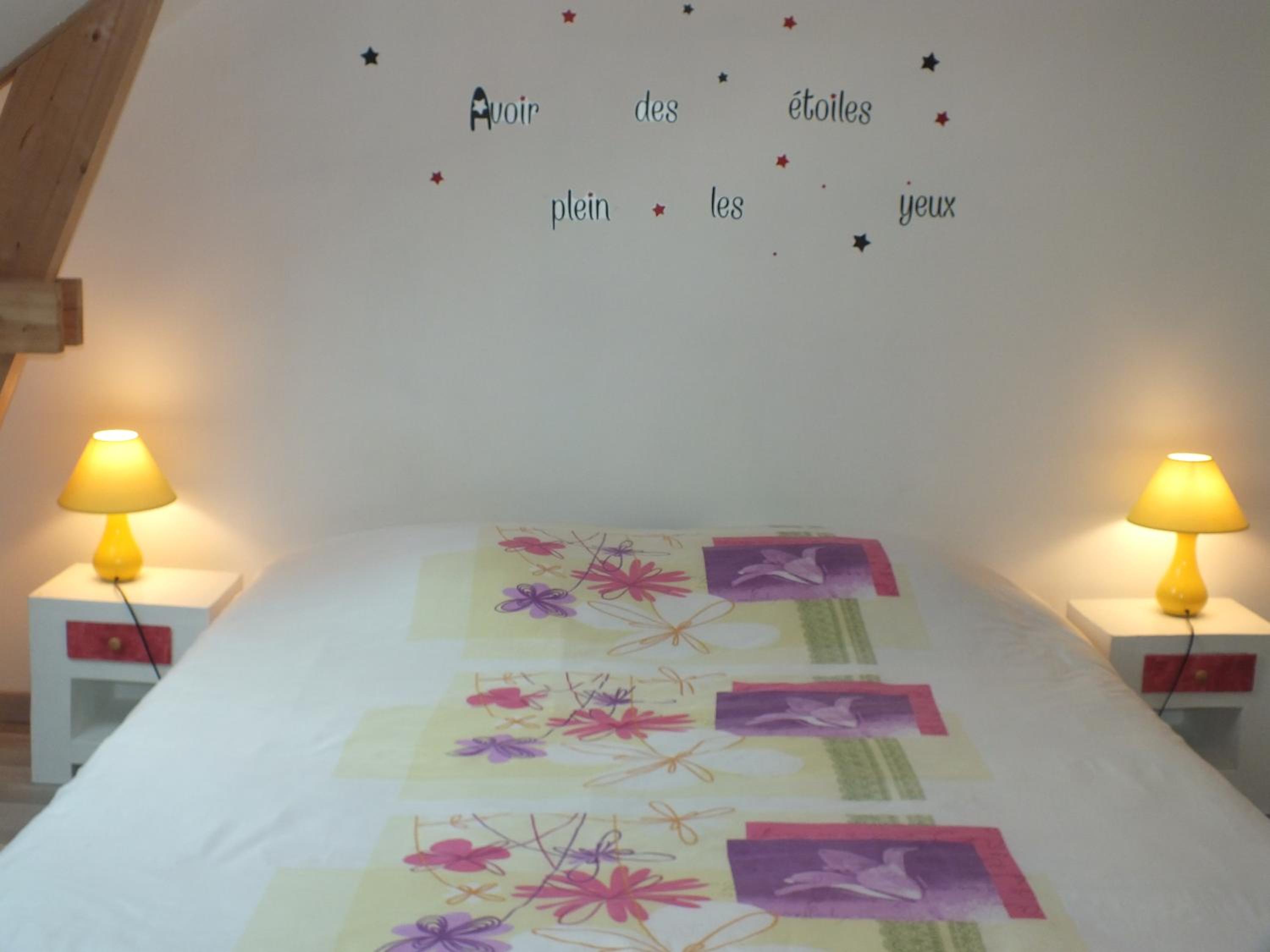 Double Room with Shower - Photo 3
